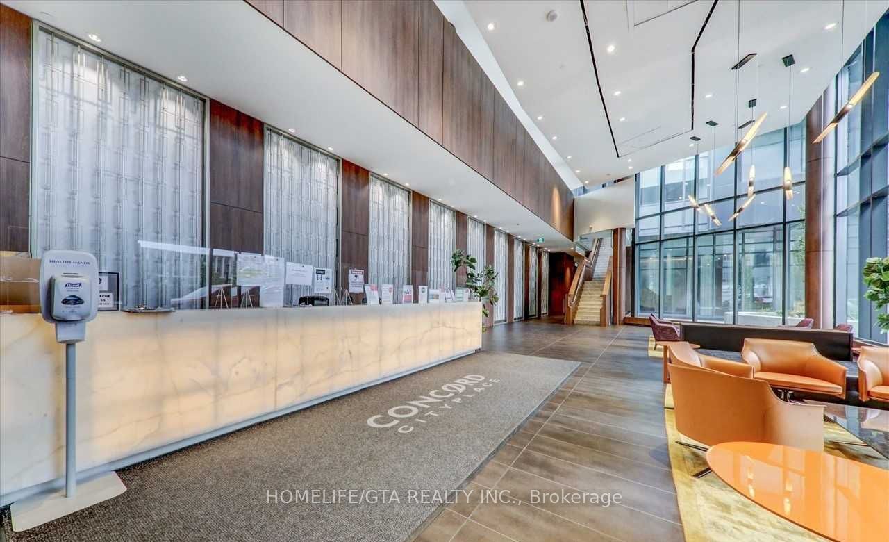 70 Queens Wharf Road 2305, Toronto, ON M5V 0J2 photo 4