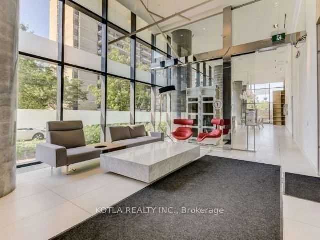 185 Roehampton Avenue W 11, Toronto, ON M4P 0C6 photo 2