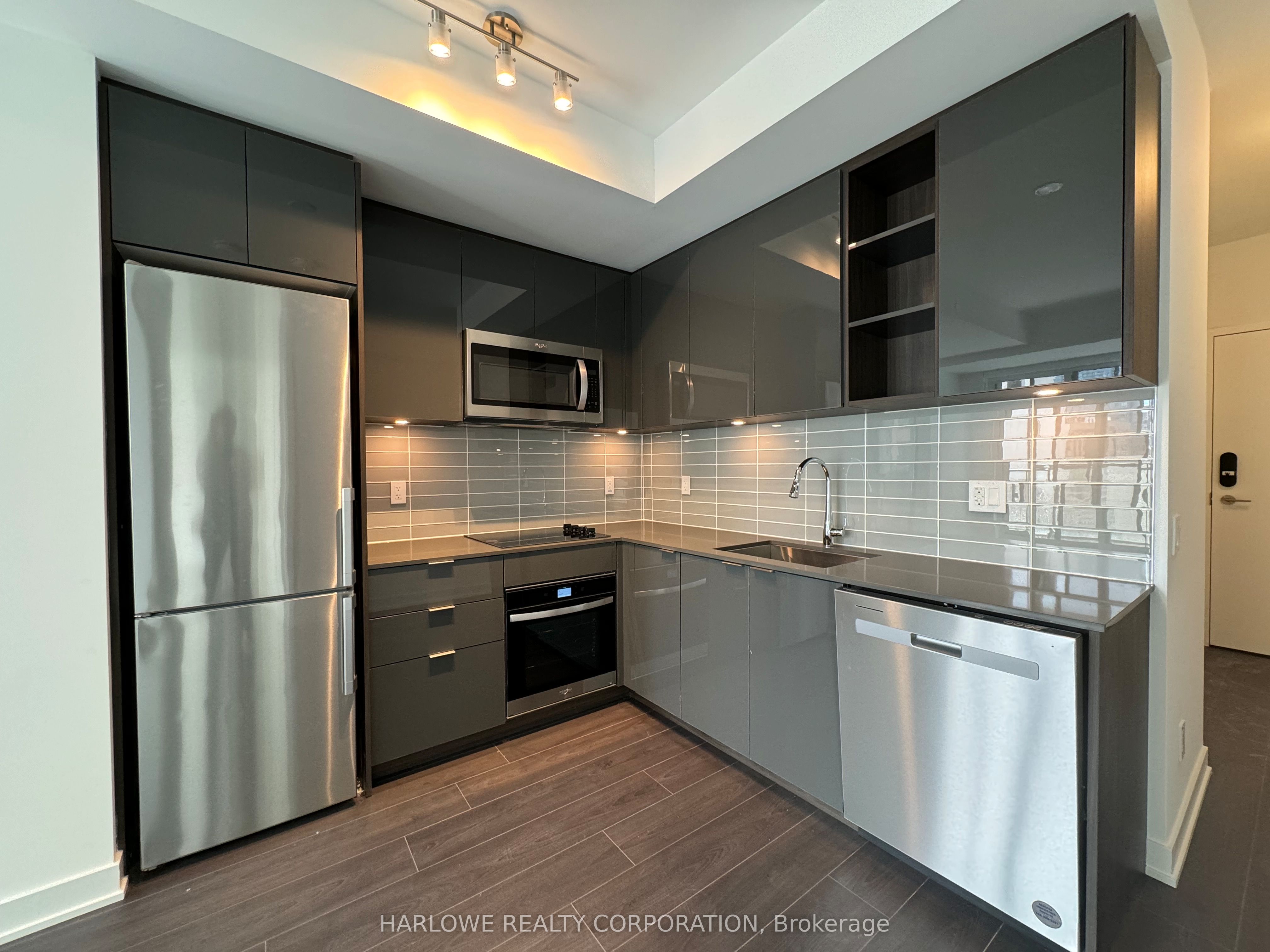 543 Richmond Street W 631, Toronto, ON M5V 0W9