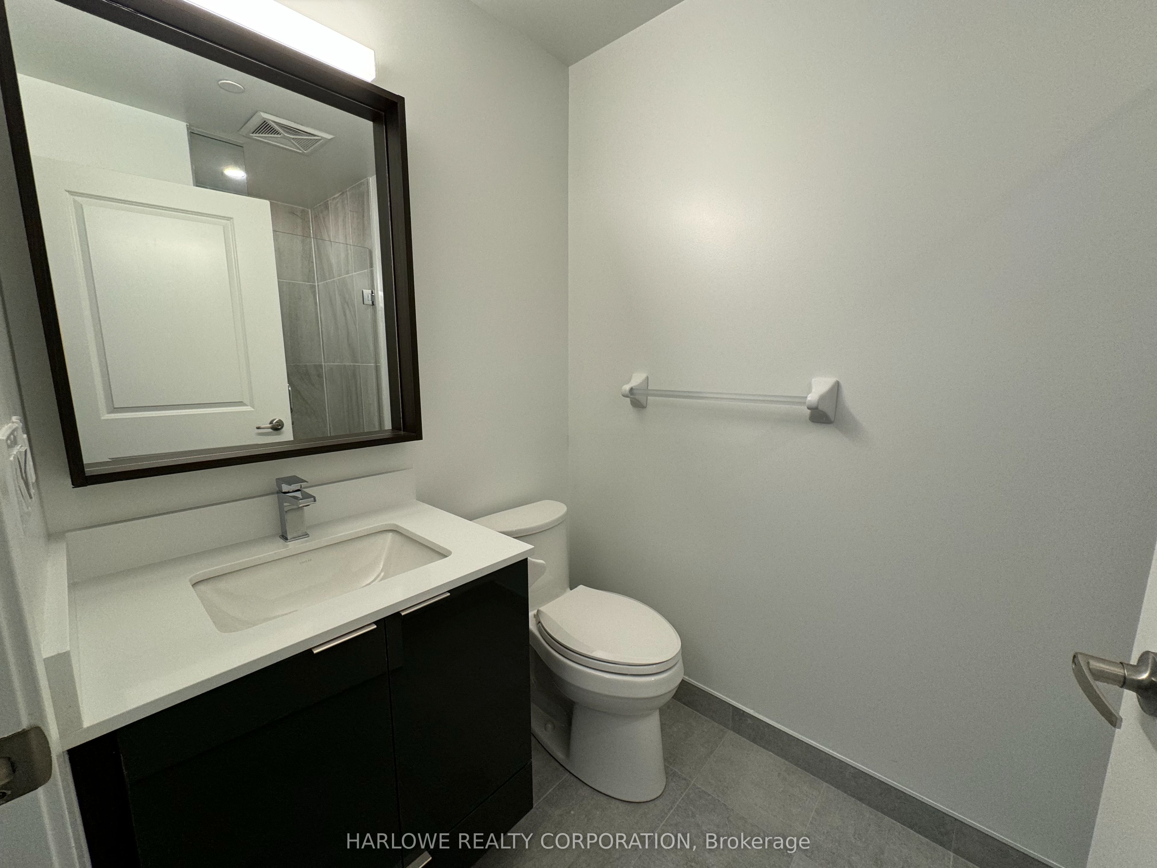 543 Richmond Street W 631, Toronto, ON M5V 0W9 photo 4