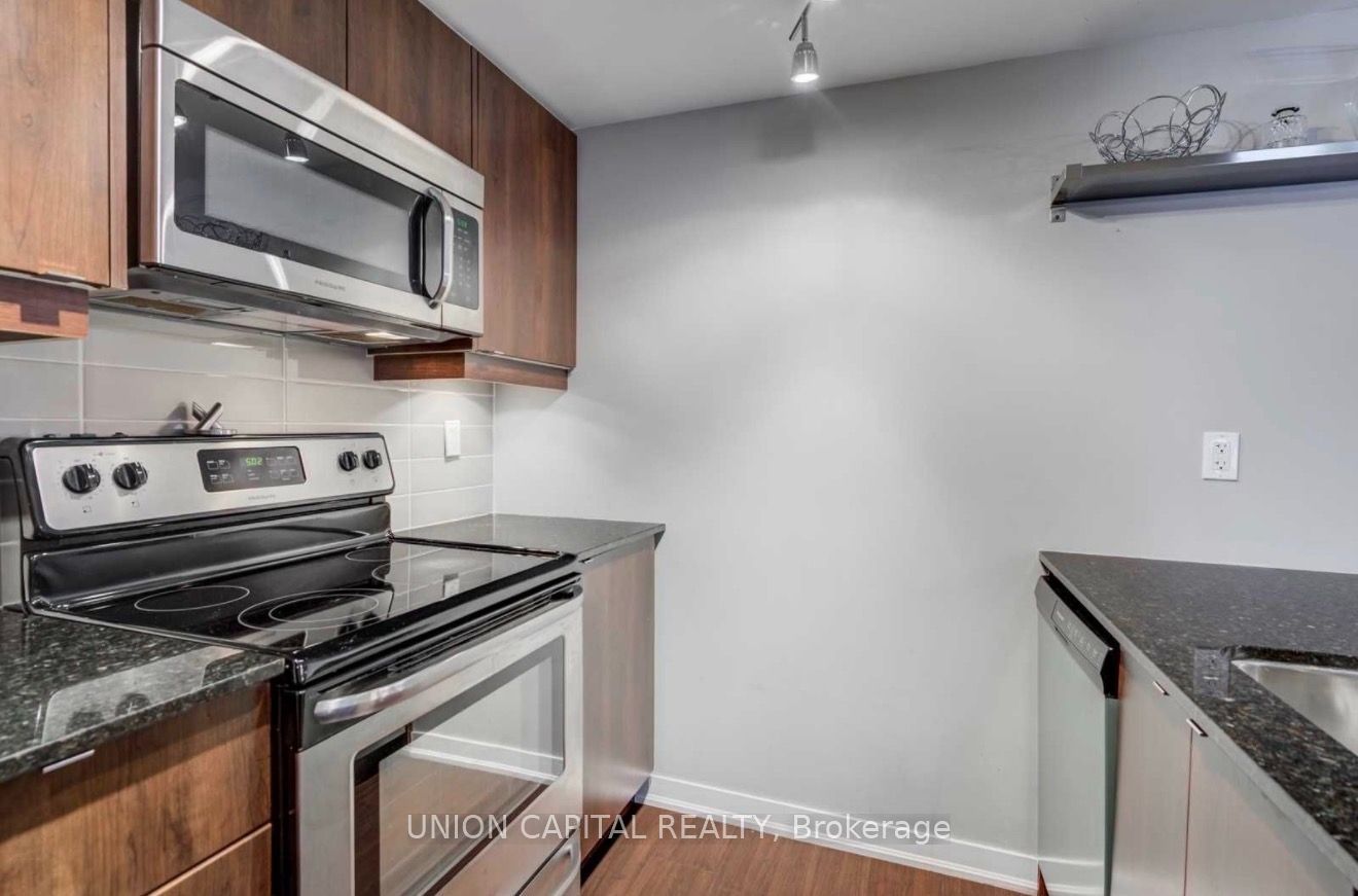 57 East Liberty Street TH1, Toronto, ON M6K 3P5 photo 4