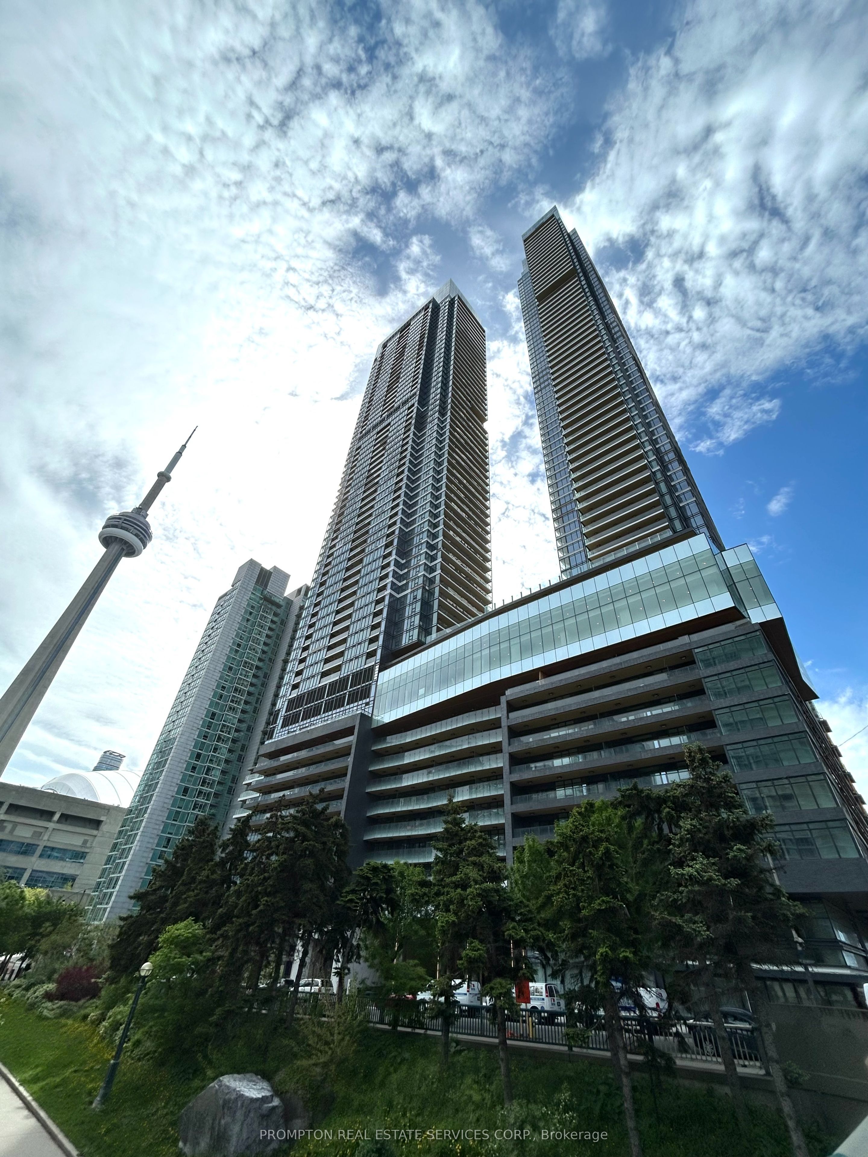 1 Concord Cityplace Way 4008, Toronto, ON M5V 0X3