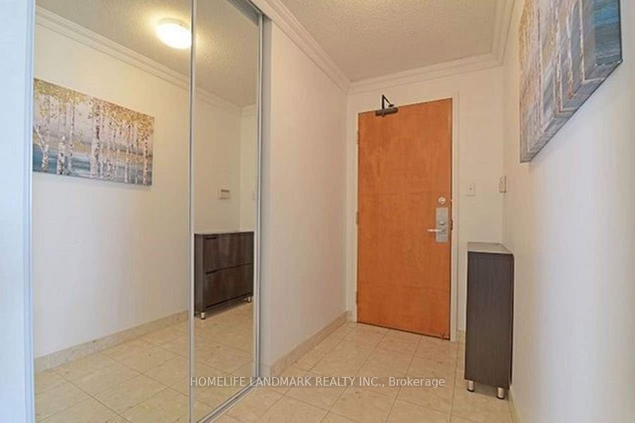 256 Doris Avenue 811, Toronto, ON M2N 6X8 photo 2