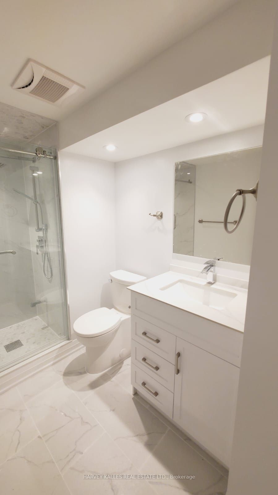 550 Glencairn Avenue Bsmt 2, Toronto, ON M6B 1Z4 photo 4
