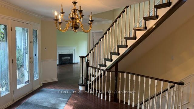 28 Pinnacle Road, Toronto, ON M2L 2V8 photo 5