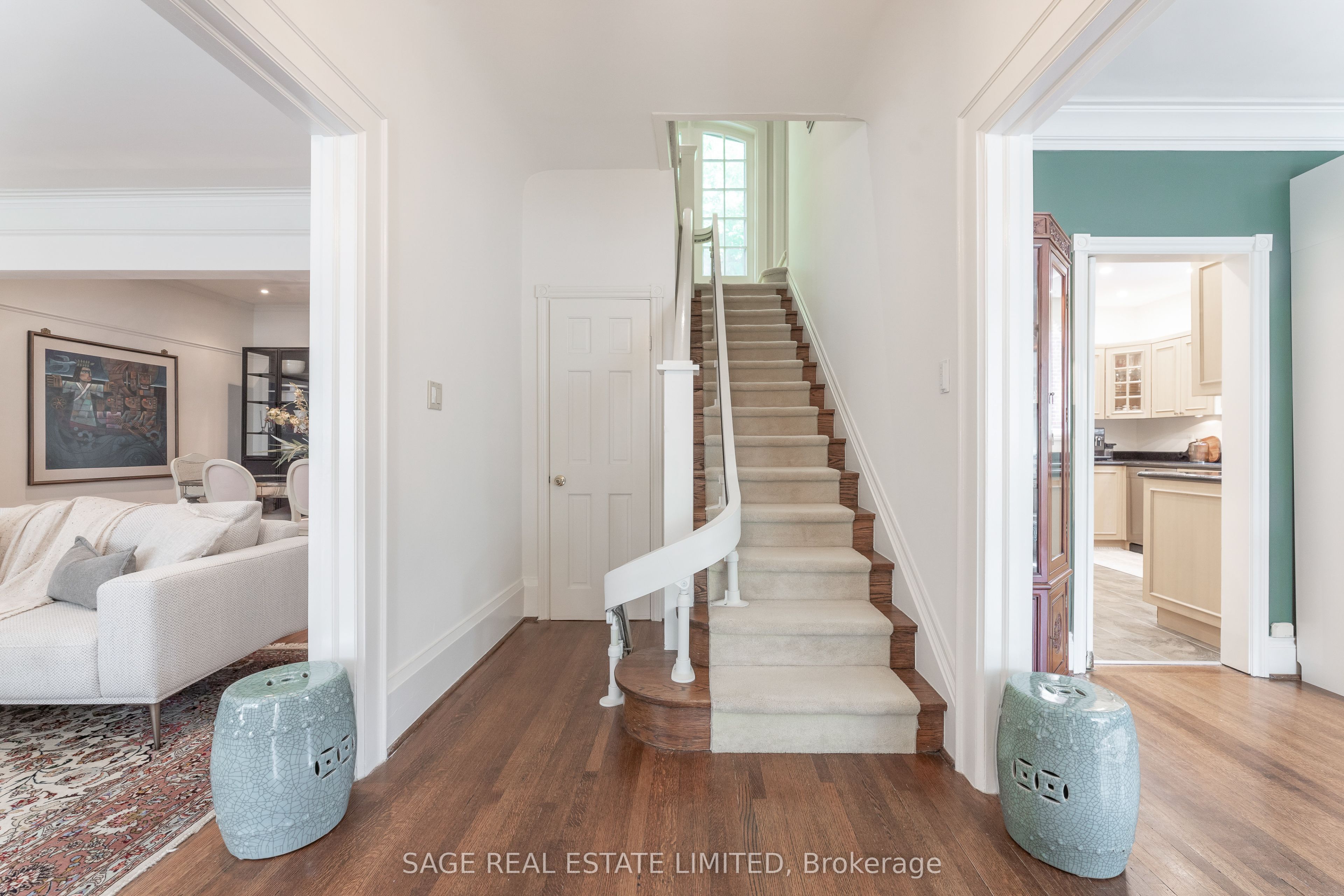 43 Oriole Road, Toronto, ON M4V 2E6 photo 3