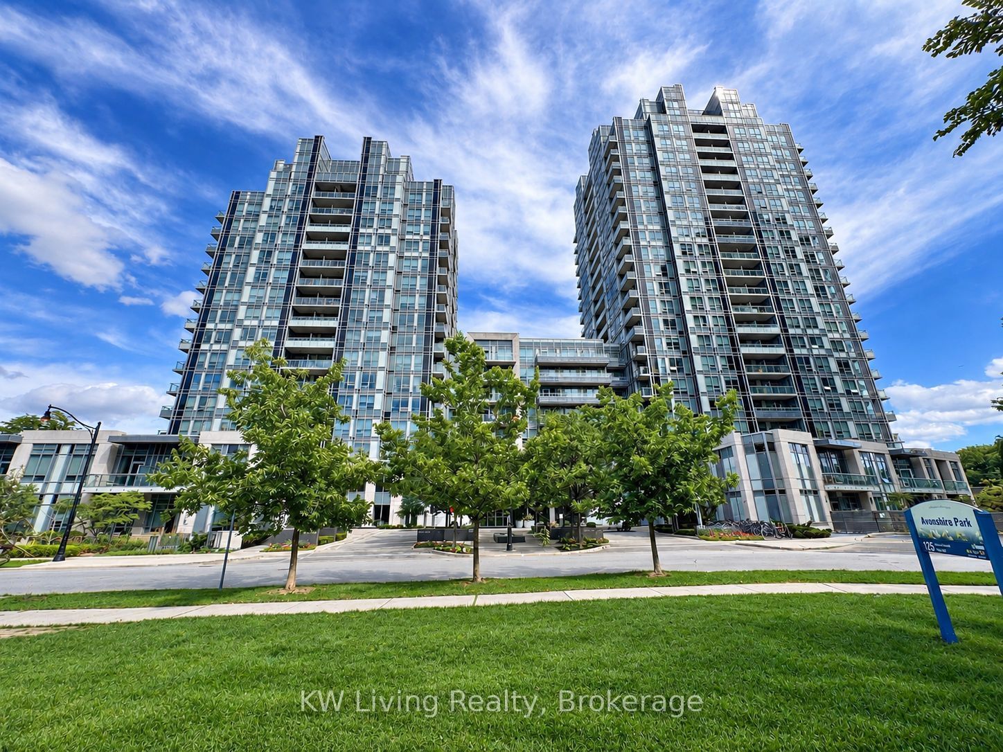 120 Harrison Garden Boulevard 1805, Toronto, ON M2N 0H1 photo 2