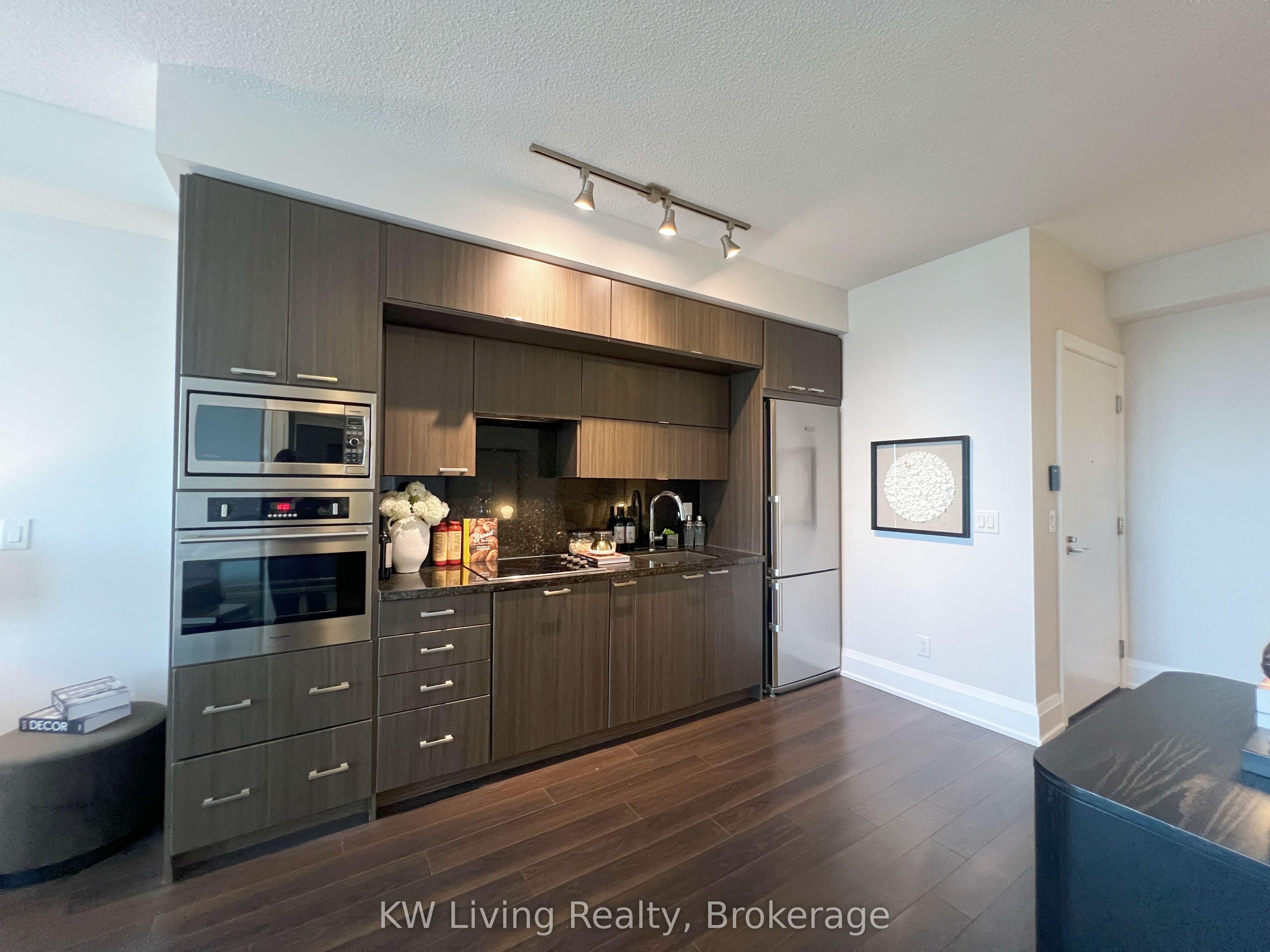 120 Harrison Garden Boulevard 1805, Toronto, ON M2N 0H1 photo 5