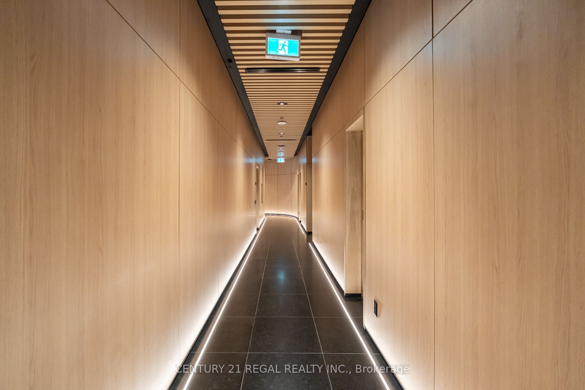 15 Mercer Street 2204, Toronto, ON M5V 1H2 photo 5