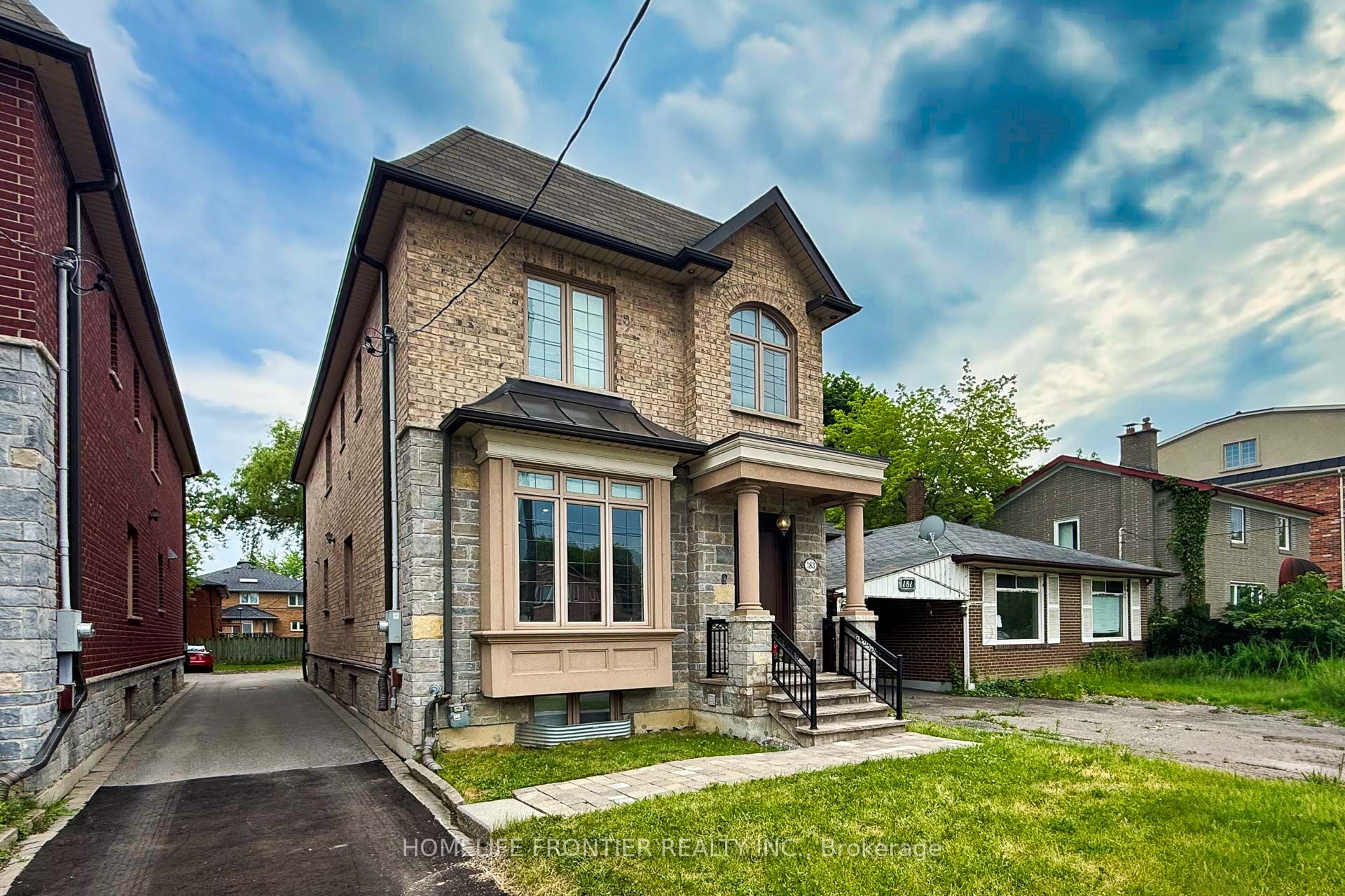 183 Finch Avenue E, Toronto, ON M2N 4R8 photo 3