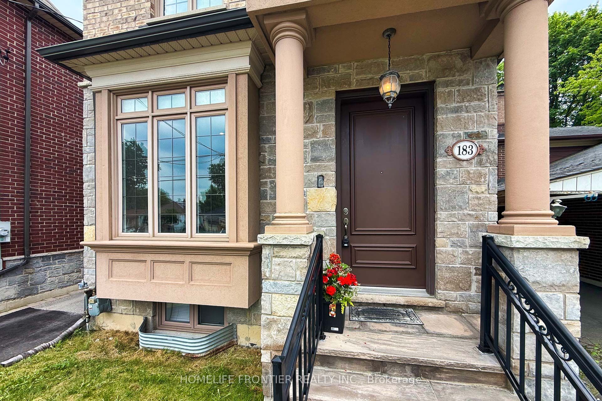 183 Finch Avenue E, Toronto, ON M2N 4R8 photo 5