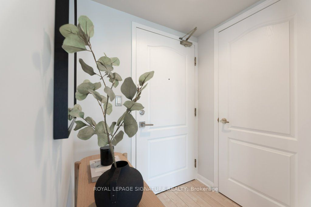 18 Stafford Street 1013, Toronto, ON M5V 3W4 photo 2