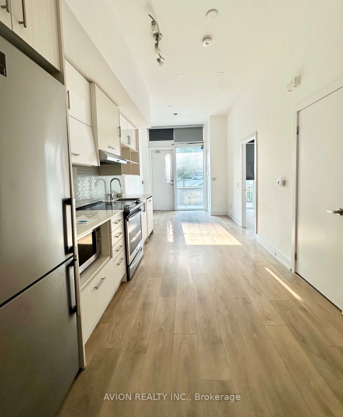 128 Fairview Mall Drive 103, Toronto, ON M2J 2Z1 photo 2
