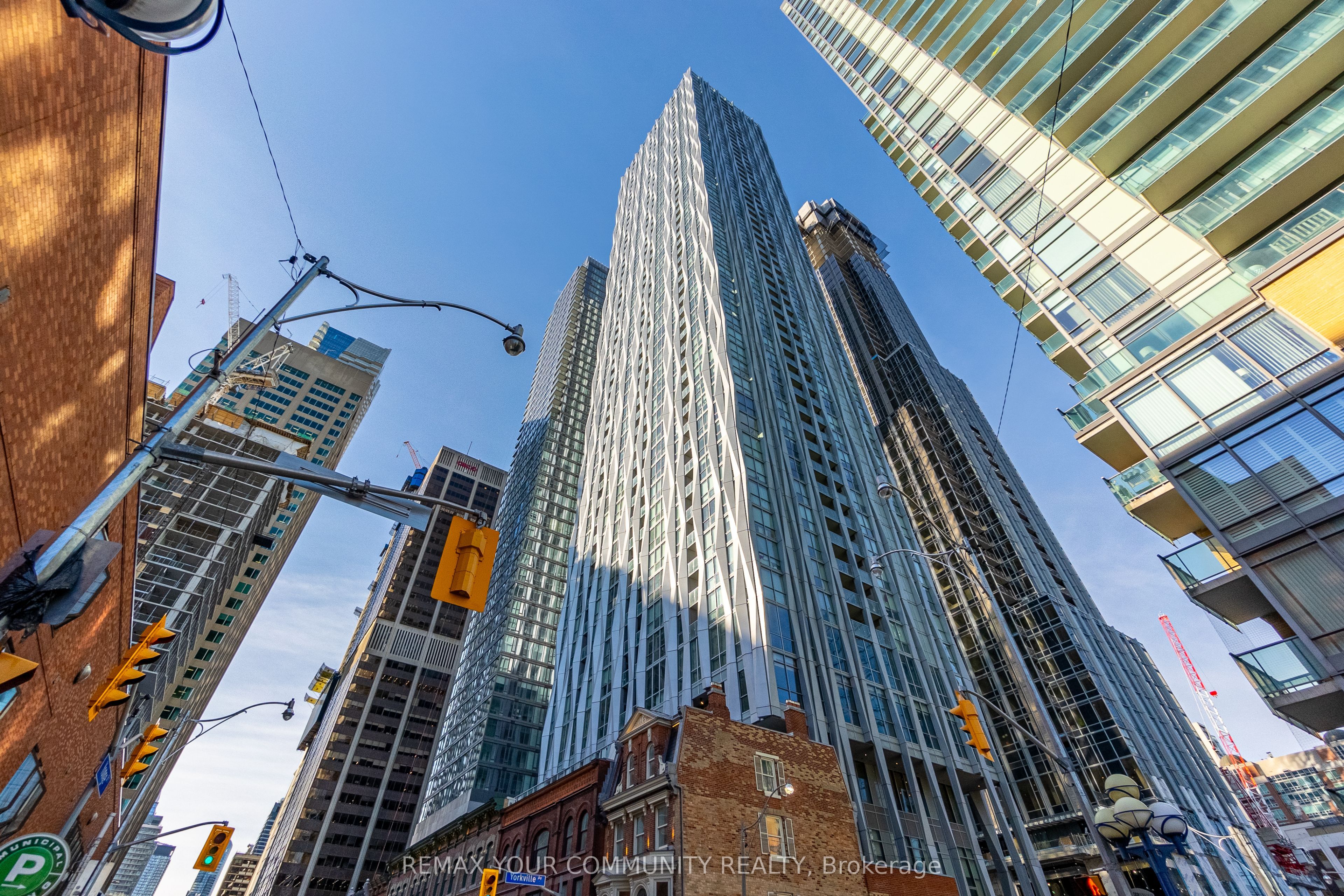 1 Yorkville Avenue 5405, Toronto, ON M4W 0B1 photo 3