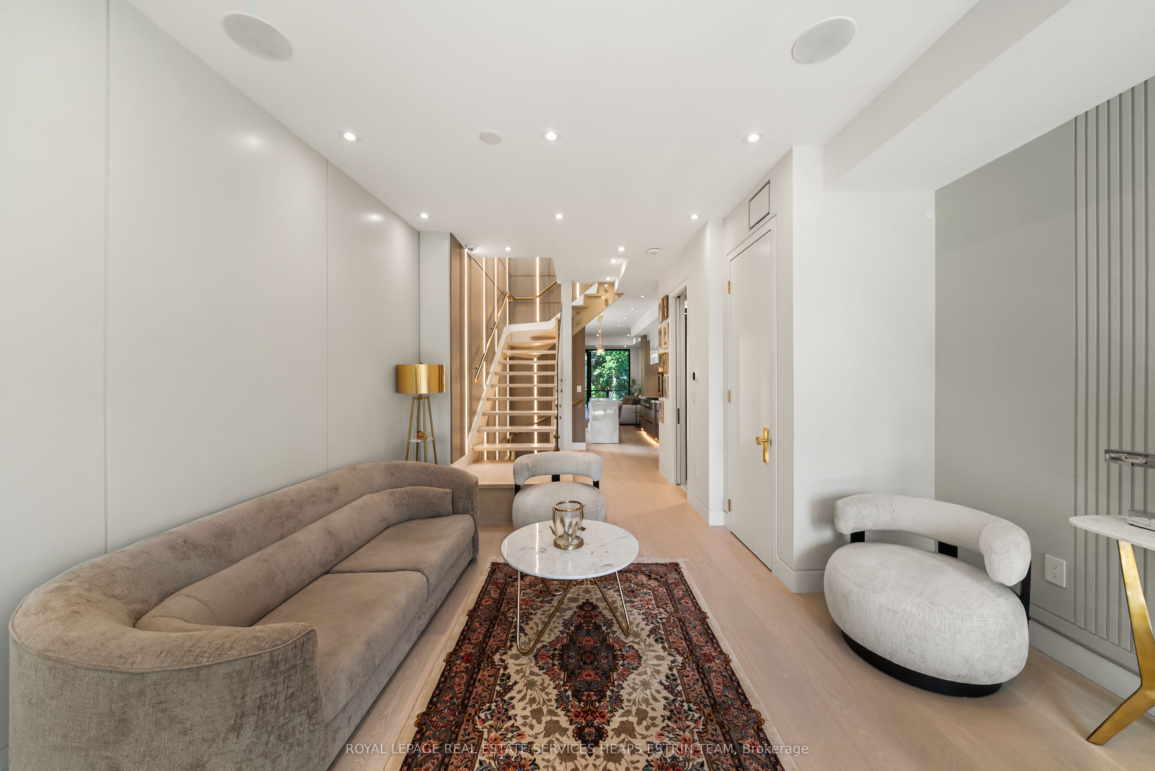 16B Kenrae Road, Toronto, ON M4G 1Y1 photo 5