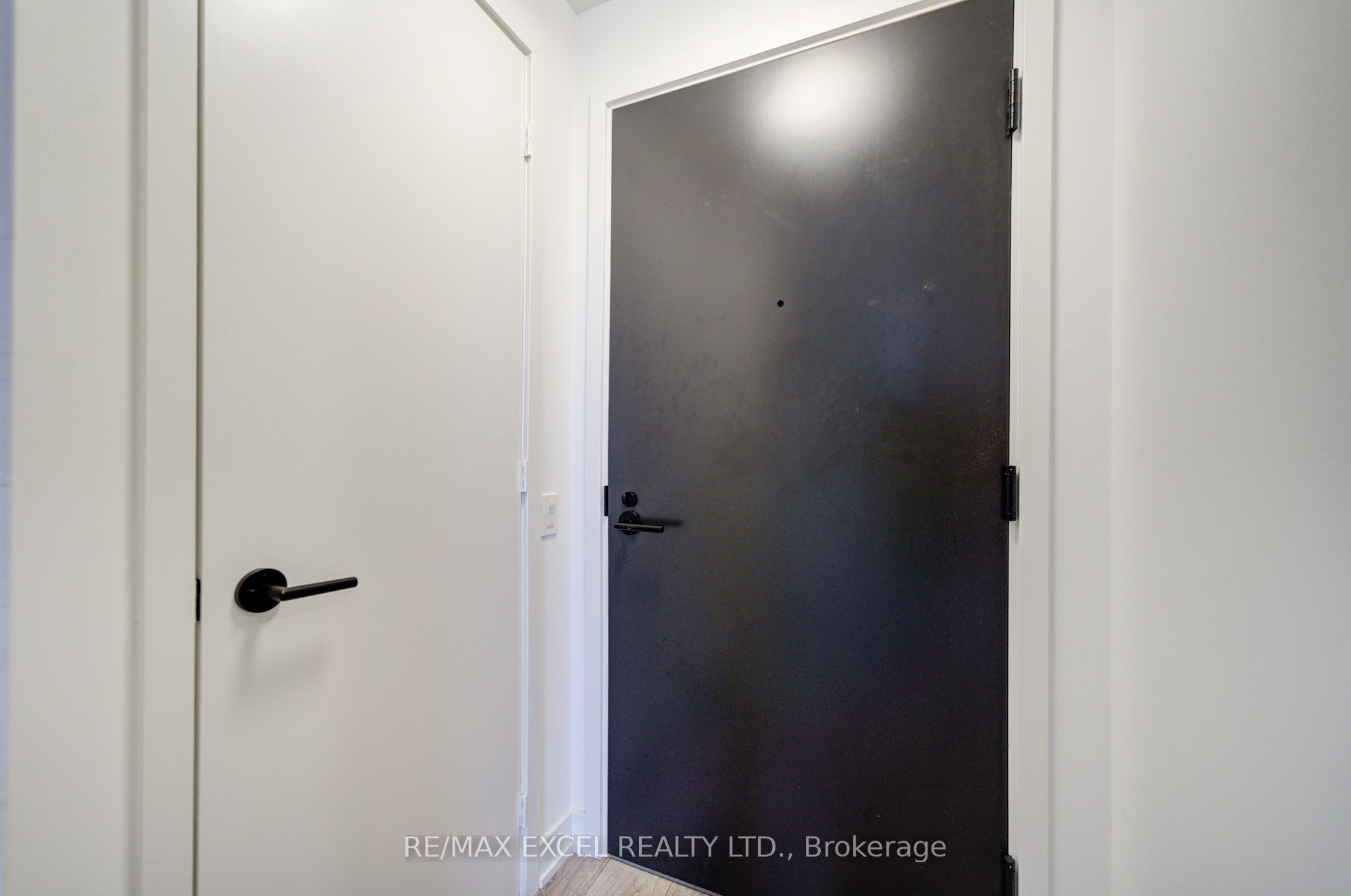 108 Peter Street 1818, Toronto, ON M5V 0W2 photo 4