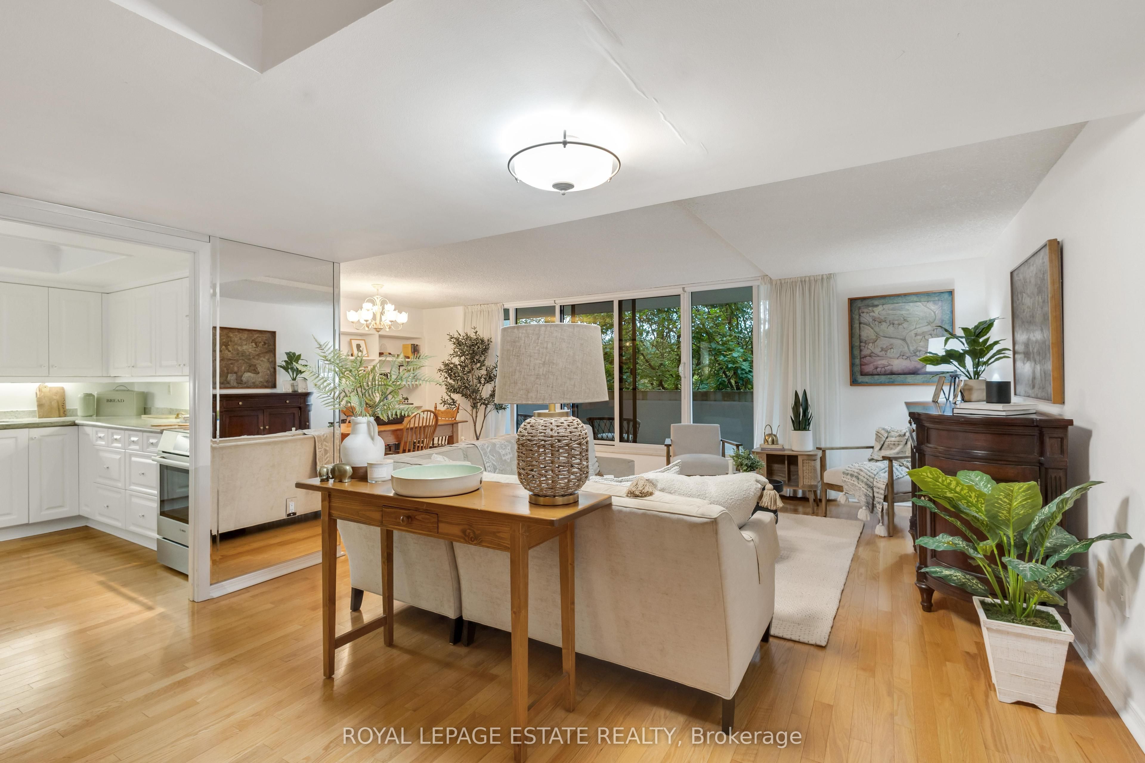 360 Bloor Street E 210, Toronto, ON M4W 3M3