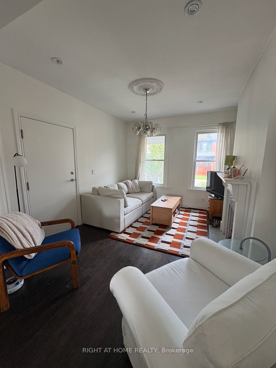 430 Brock Avenue Unit 1, Toronto, ON M6H 3N3 photo 4
