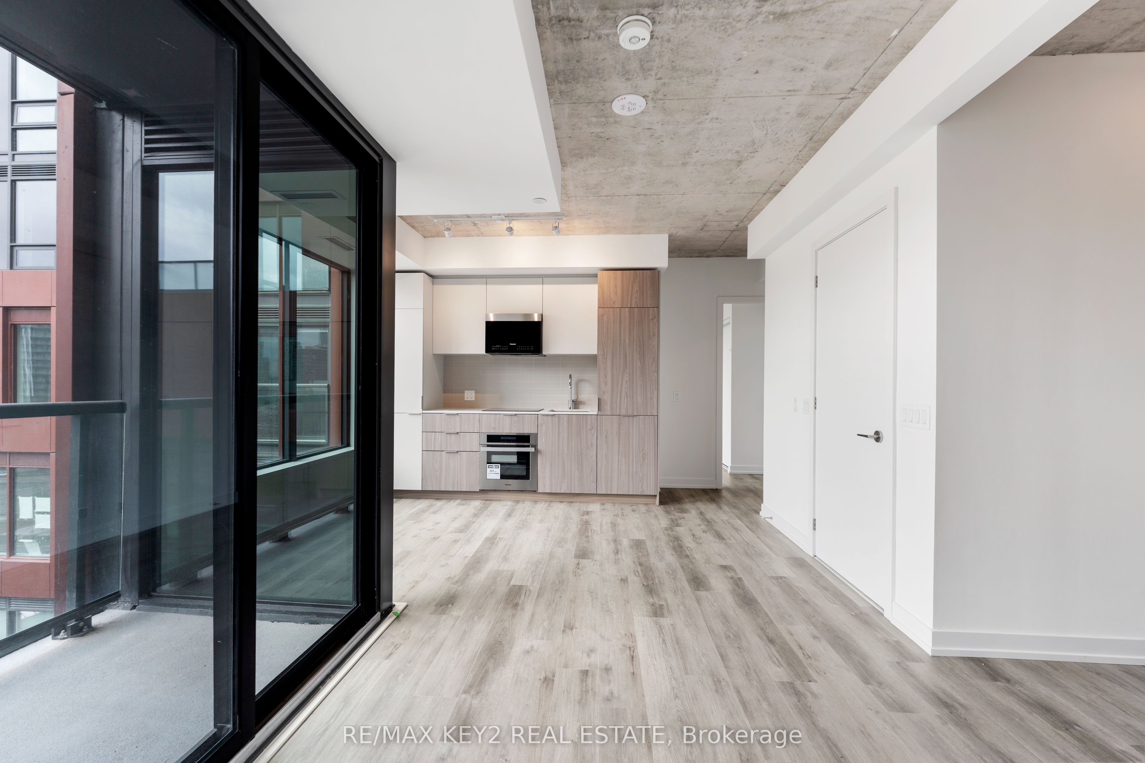 28 Eastern Avenue 1026, Toronto, ON M5A 0Y2 photo 4