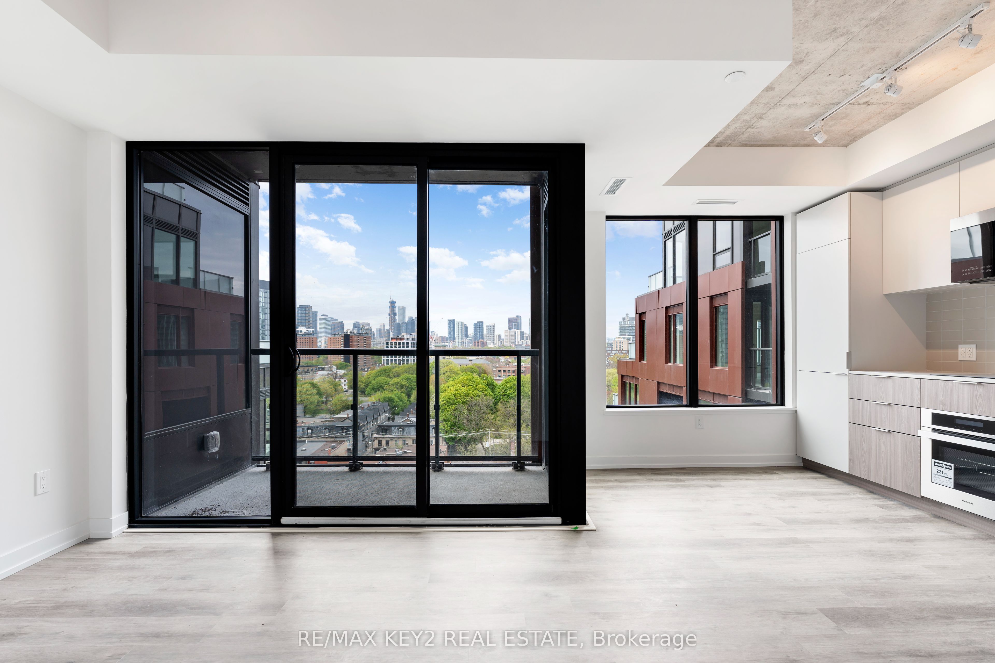 28 Eastern Avenue 1026, Toronto, ON M5A 0Y2 photo 5