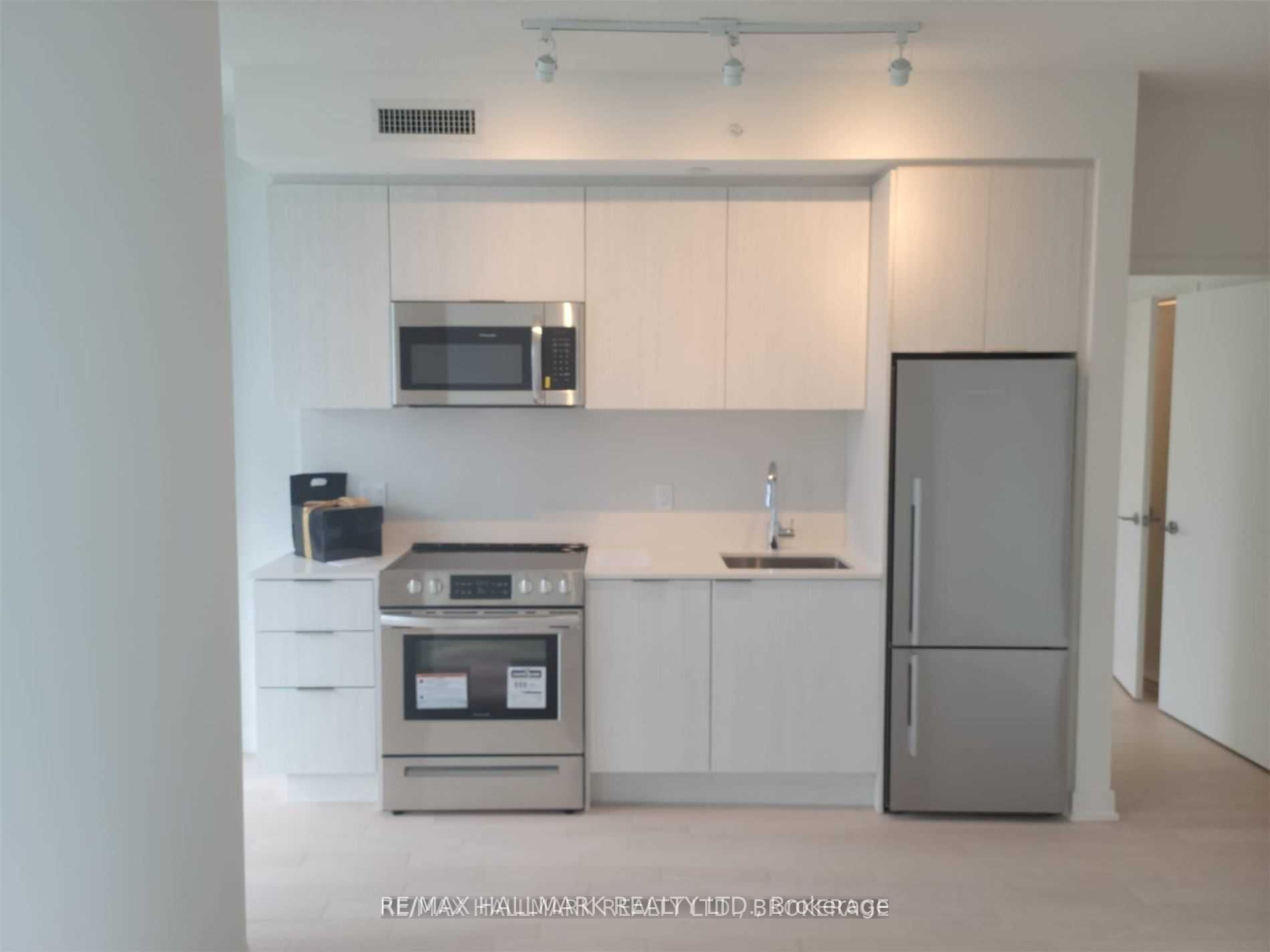 25 Richmond Street E 2306, Toronto, ON M5C 1N7 photo 4