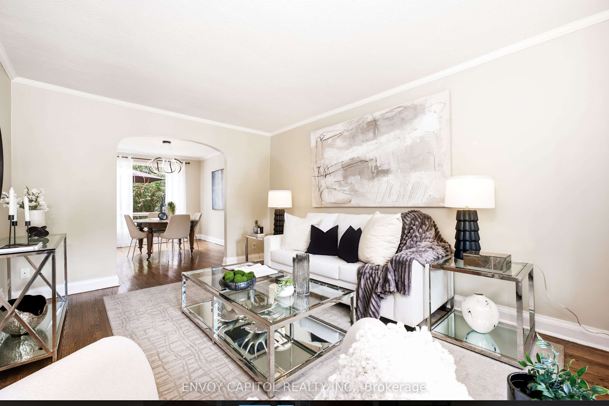 6 Thursfield Crescent, Toronto, ON M4G 2N5 photo 3