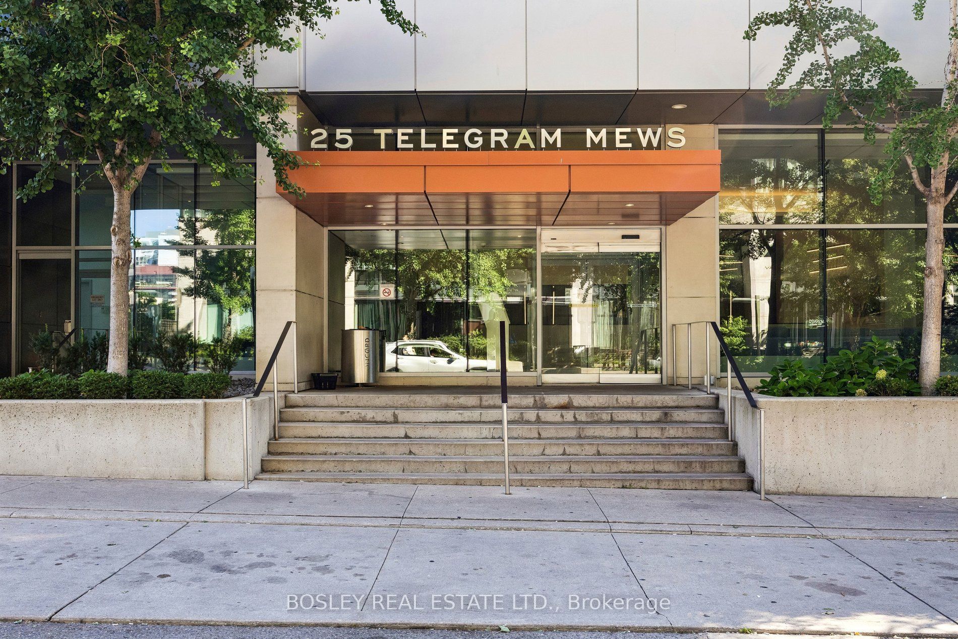 25 Telegram Mews 3902, Toronto, ON M5V 3Z1 photo 4