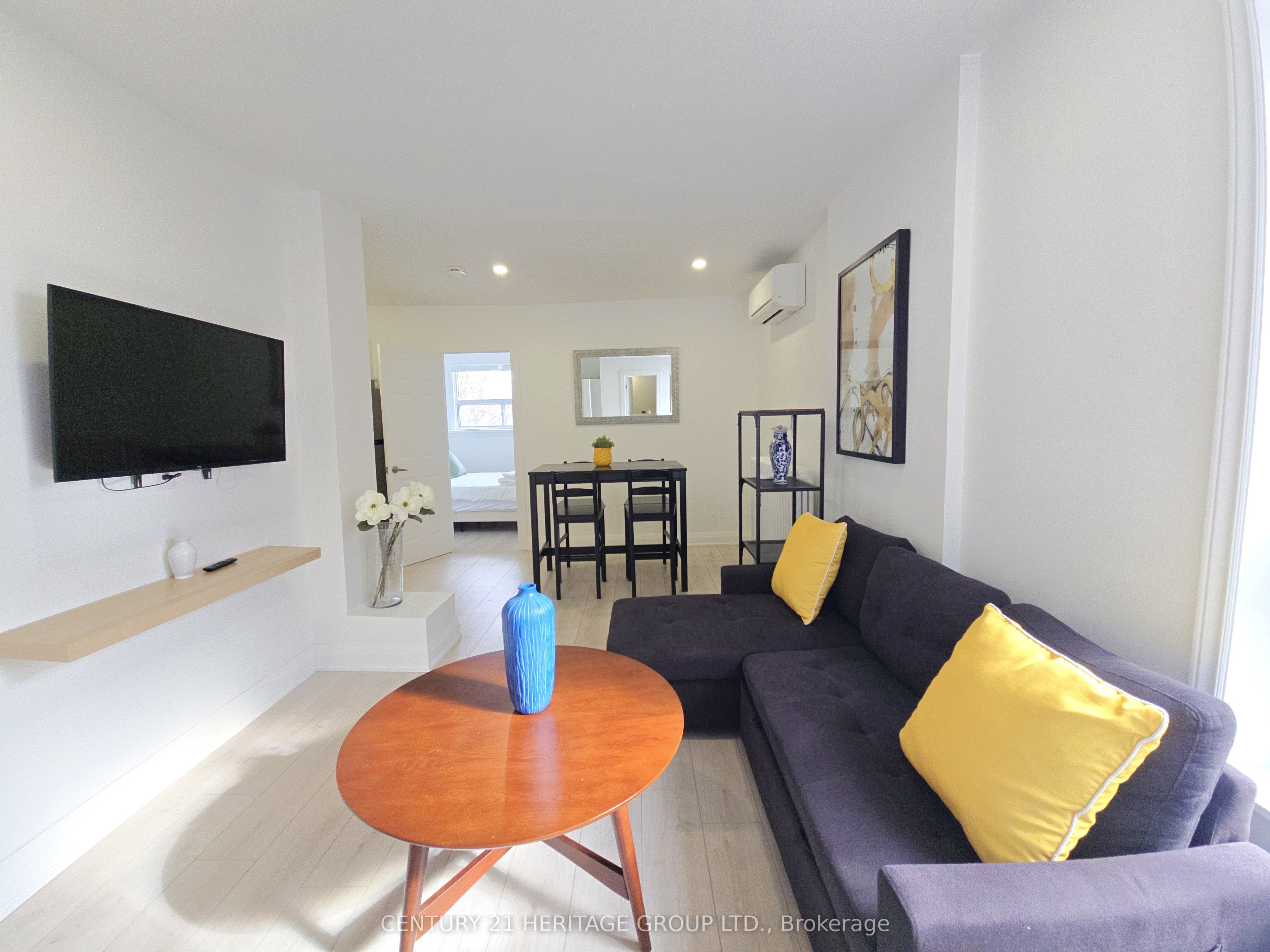 344 Shaw Street 3rd Floor, Toronto, ON M6J 2X3