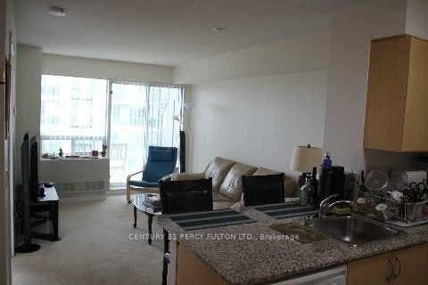 35 Bales Avenue 1709, Toronto, ON M2N 7L7 photo 3
