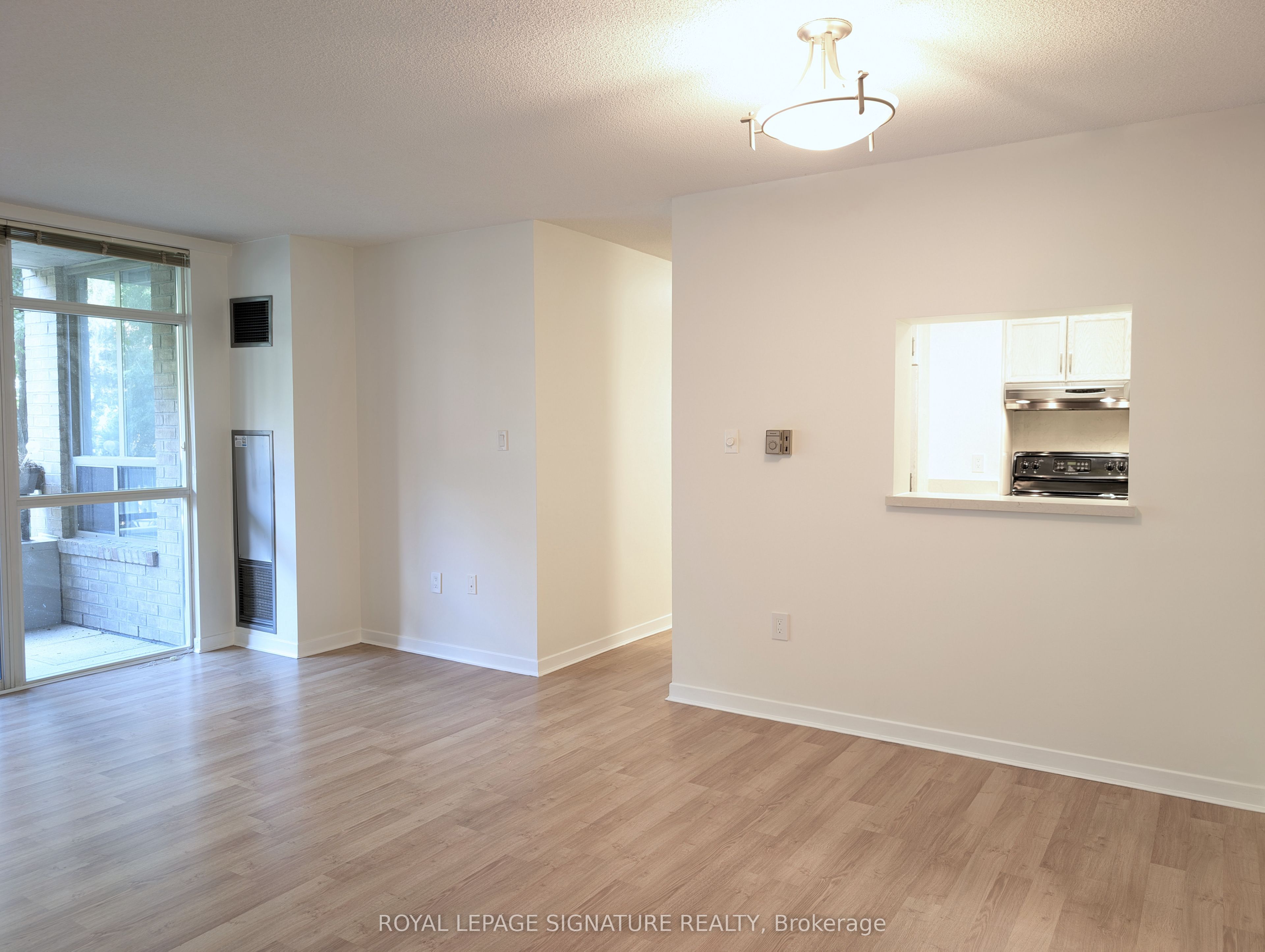 284 Bloor Street W 206, Toronto, ON M5B 2L4 photo 3