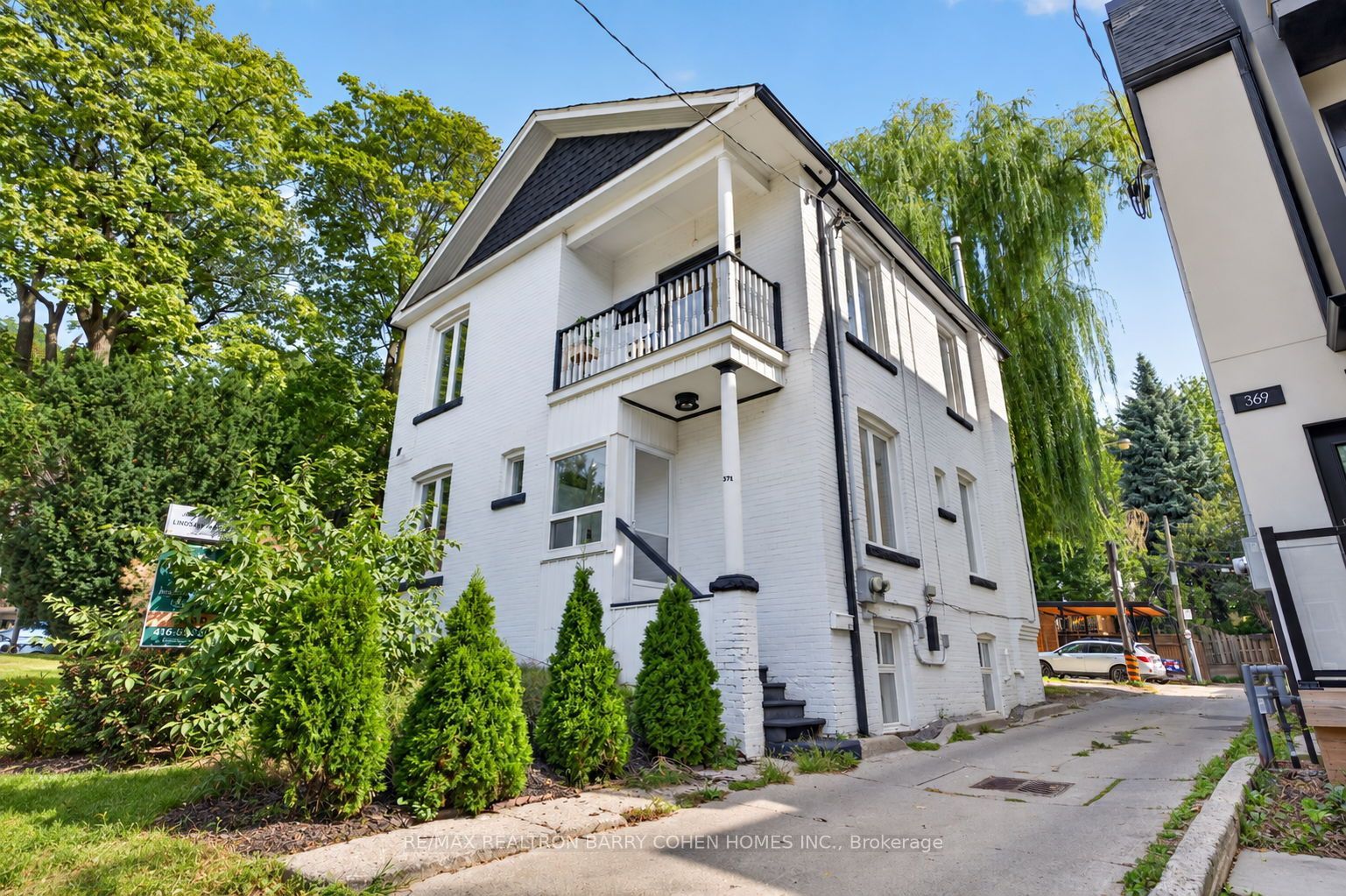 371 Howland Avenue Lower, Toronto, ON M5R 3C1