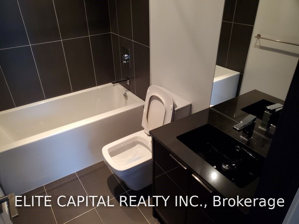 70 Temperance Street 1015, Toronto, ON M5H 4E8 photo 5
