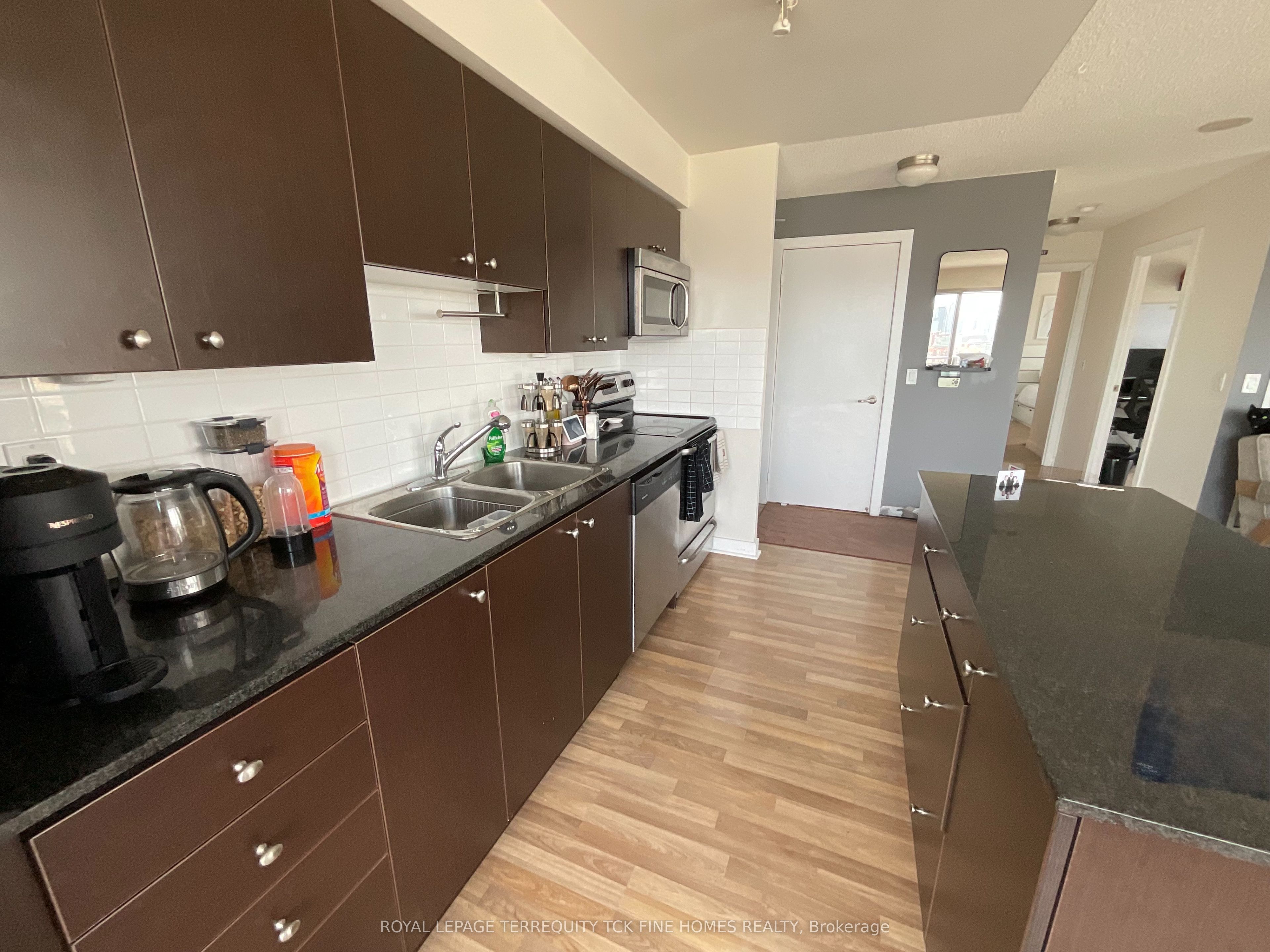 100 Western Battery Road 1709, Toronto, ON M6K 3S2 photo 2