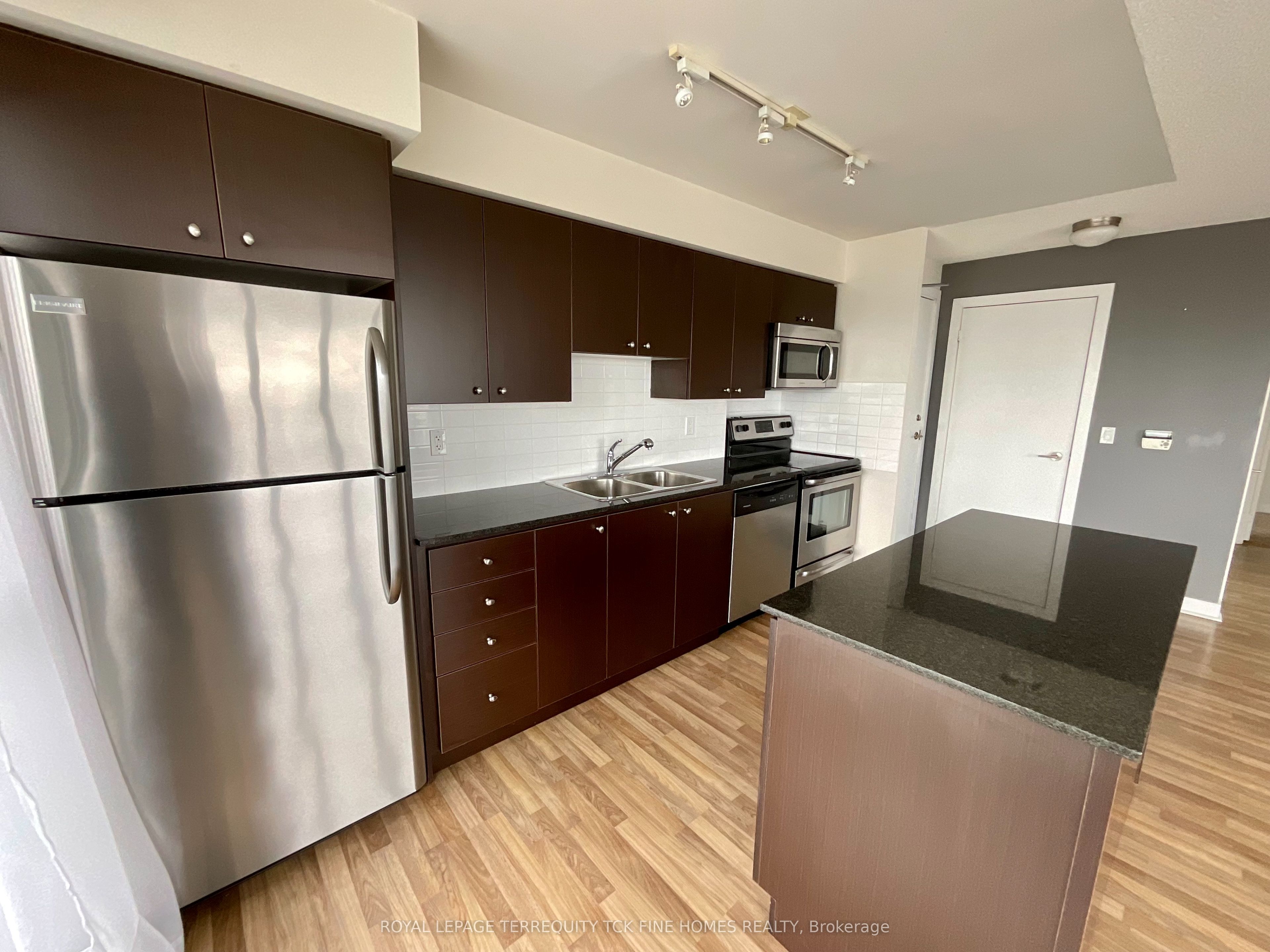 100 Western Battery Road 1709, Toronto, ON M6K 3S2 photo 3