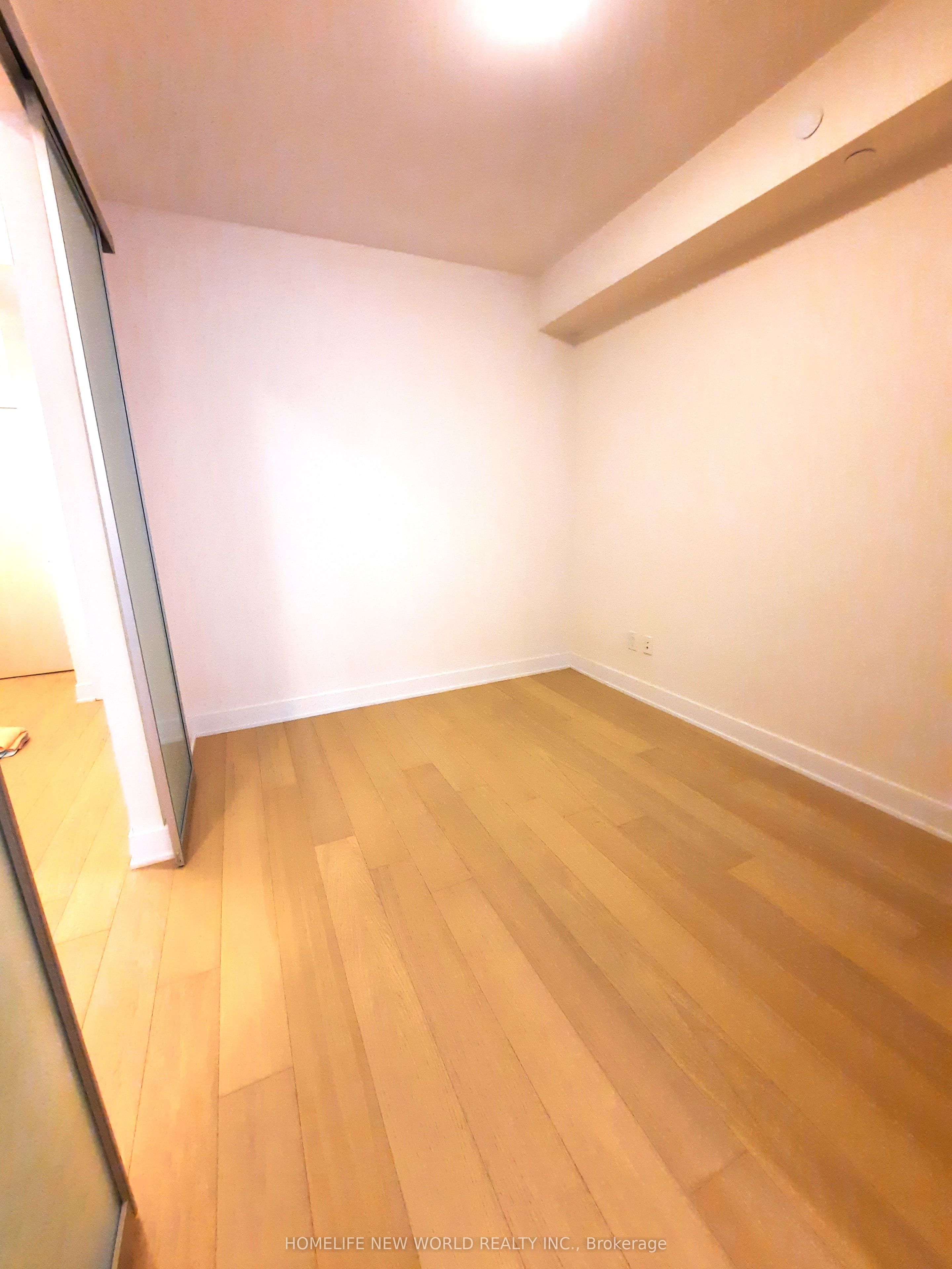 88 Cumberland Street 707, Toronto, ON M5R 0C8 photo 5