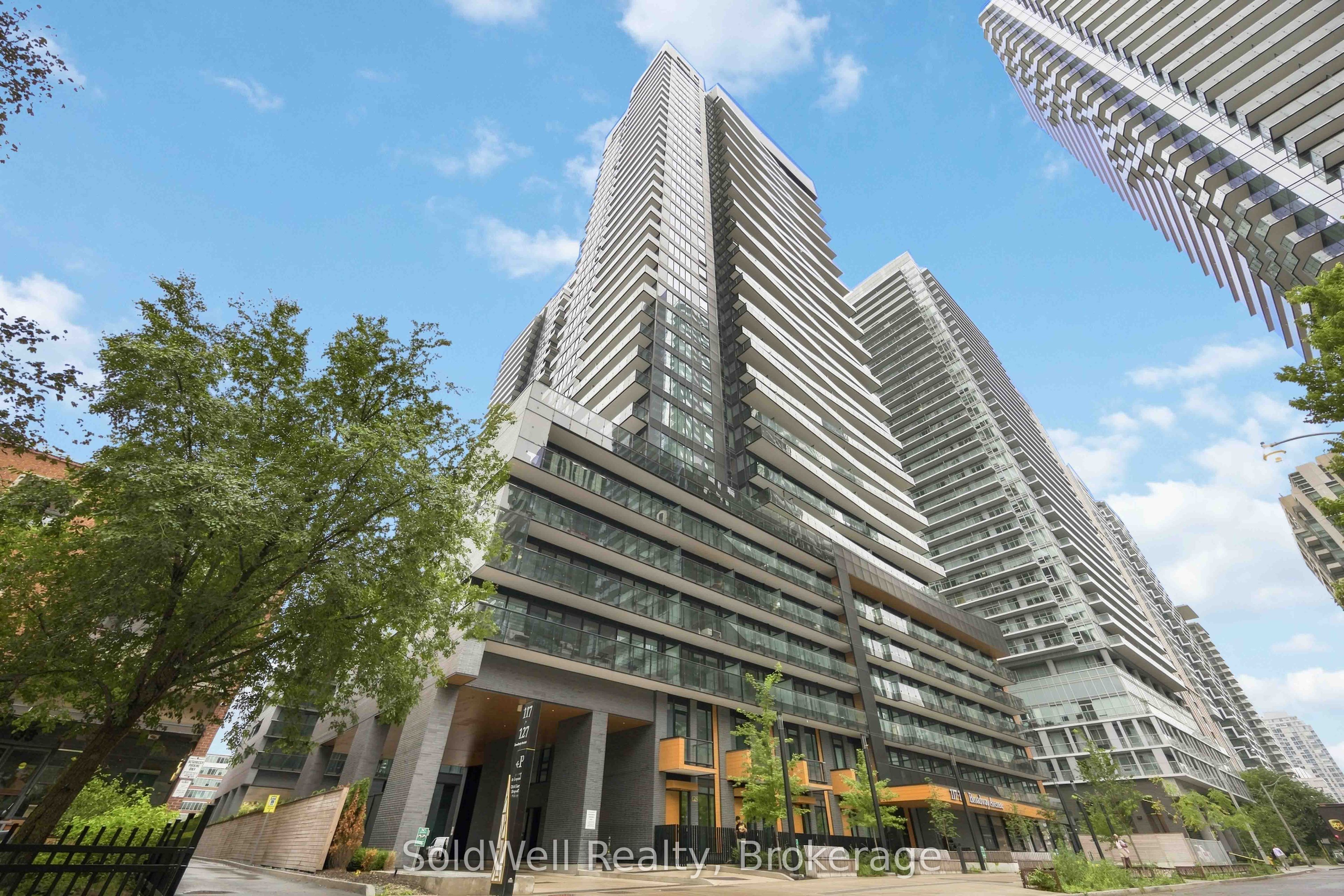 127 Broadway Avenue 3403, Toronto, ON M4P 1V3 photo 2