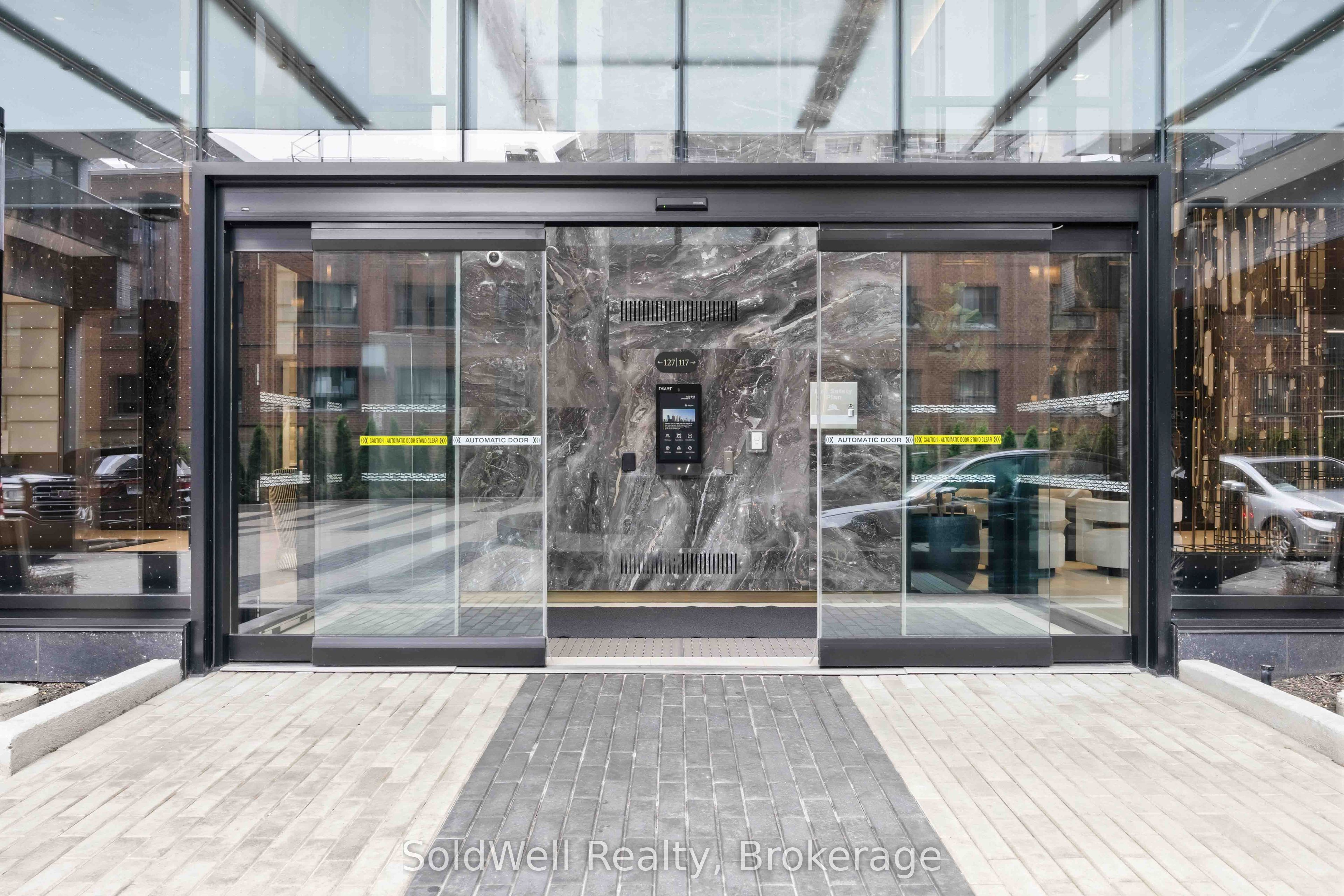127 Broadway Avenue 3403, Toronto, ON M4P 1V3 photo 4