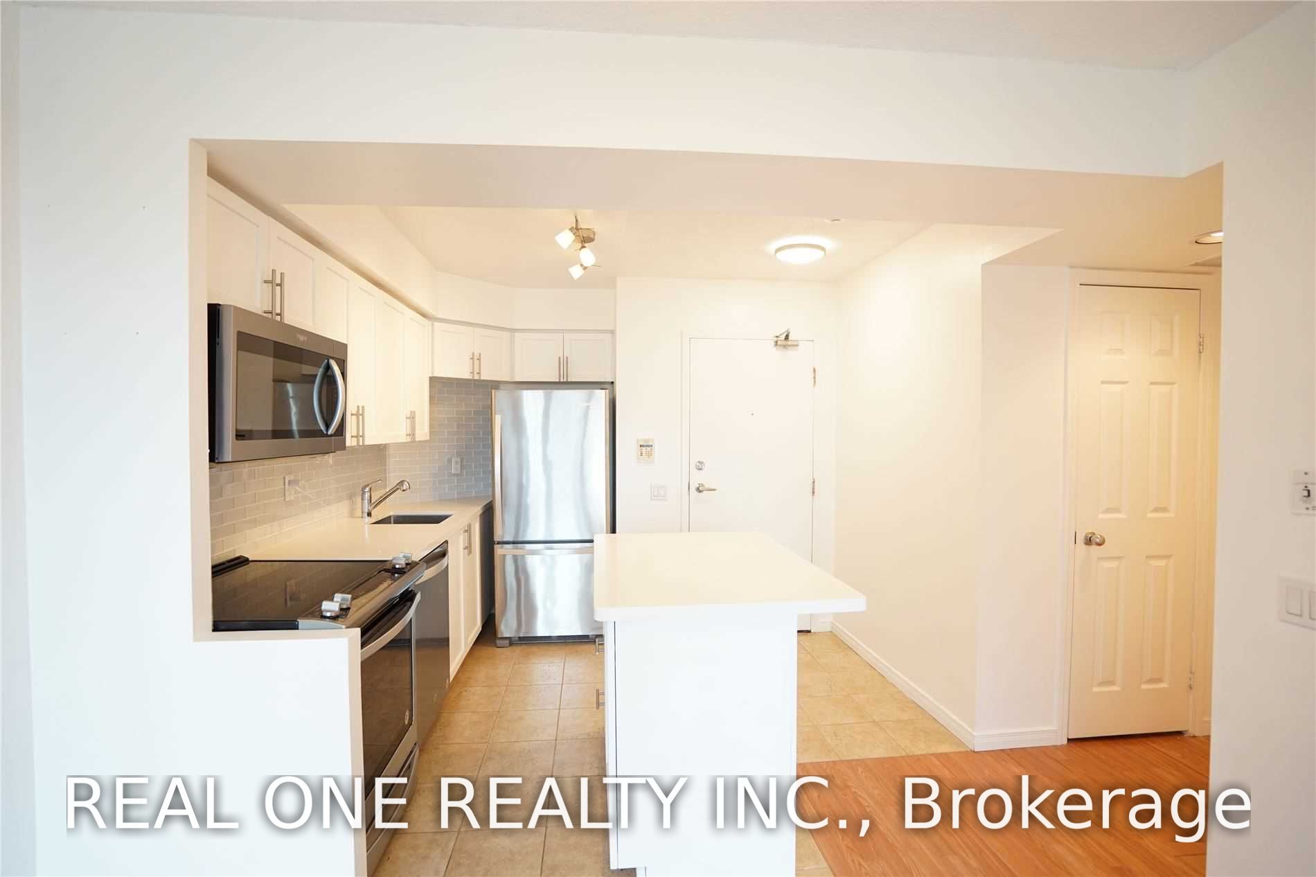 30 Harrison Garden Boulevard 2011, Toronto, ON M2N 7A9 photo 3