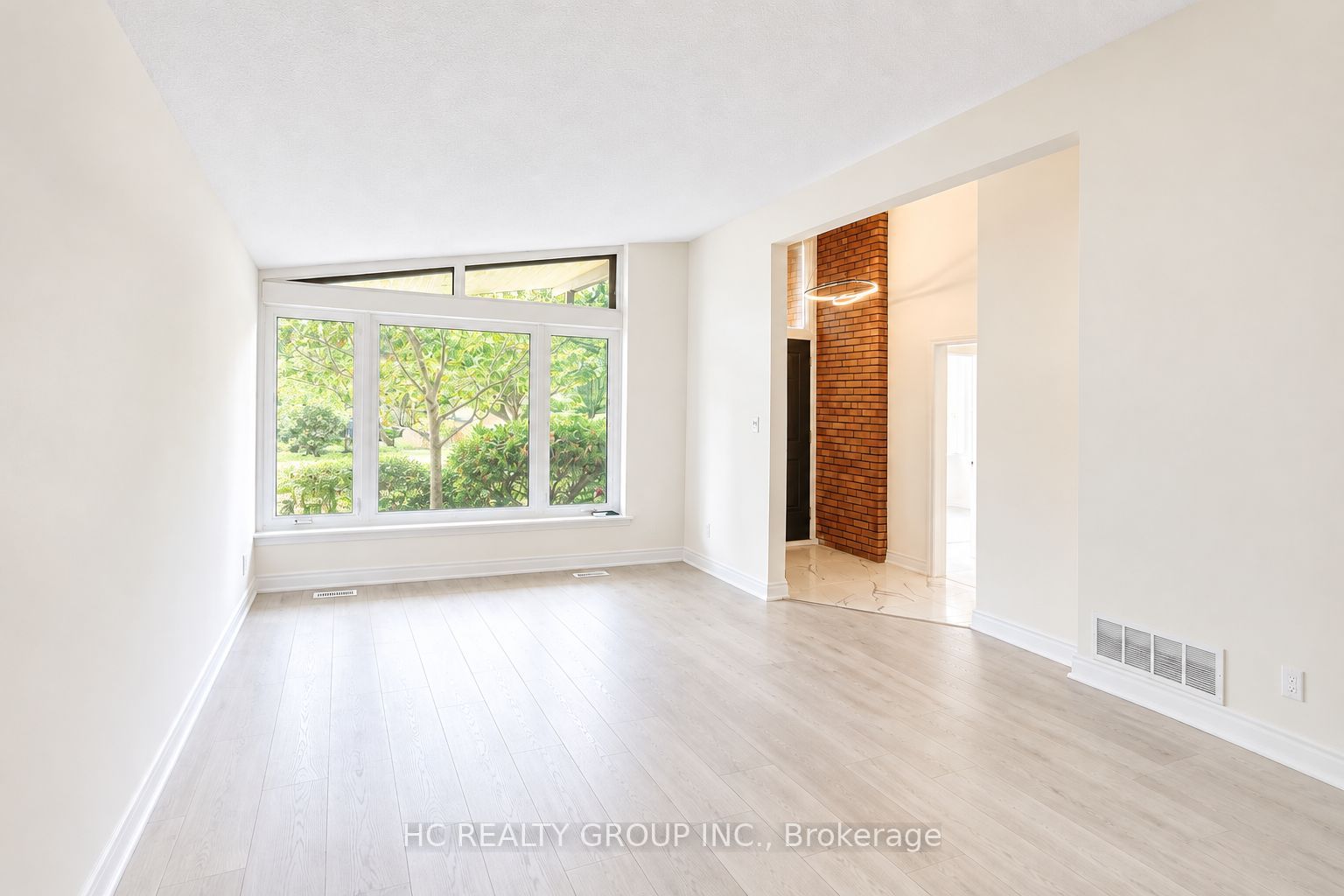 52 Dukinfield Crescent, Toronto, ON M3A 2S1 photo 2