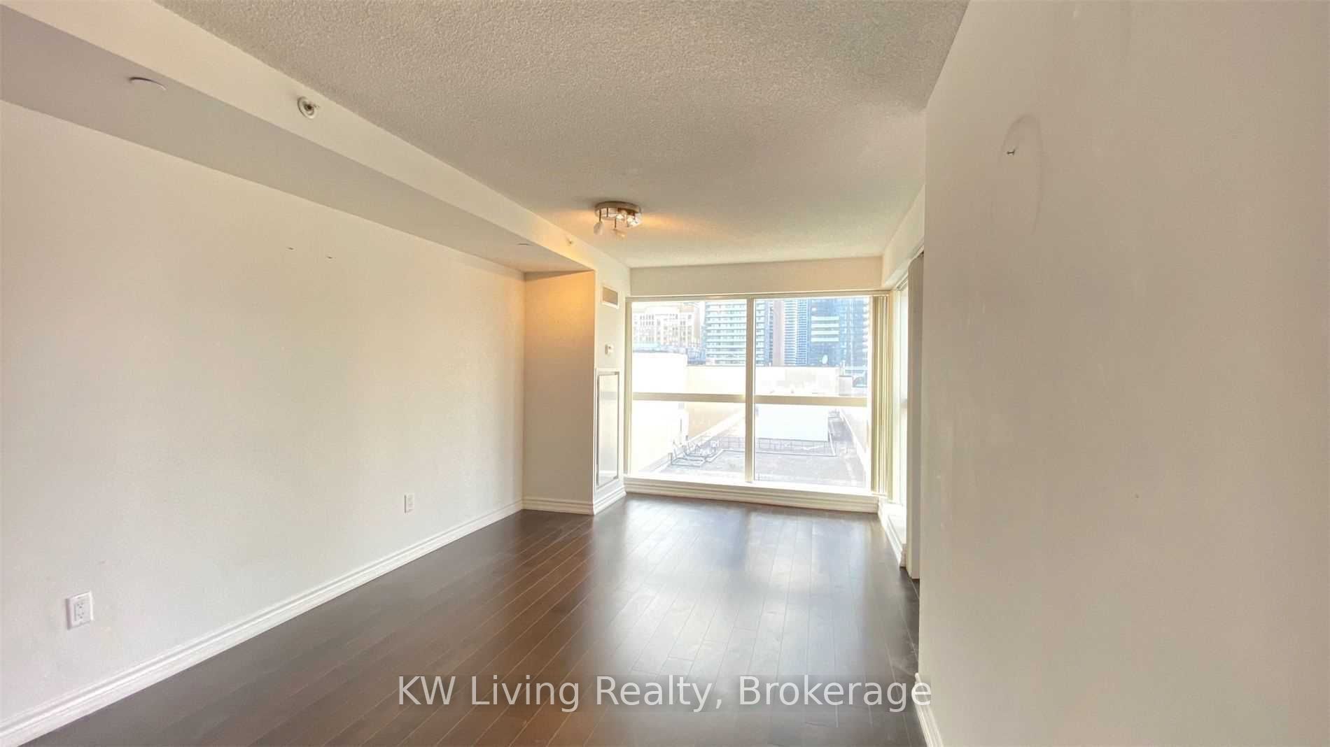 386 Yonge Street 1601, Toronto, ON M5B 0A5 photo 5