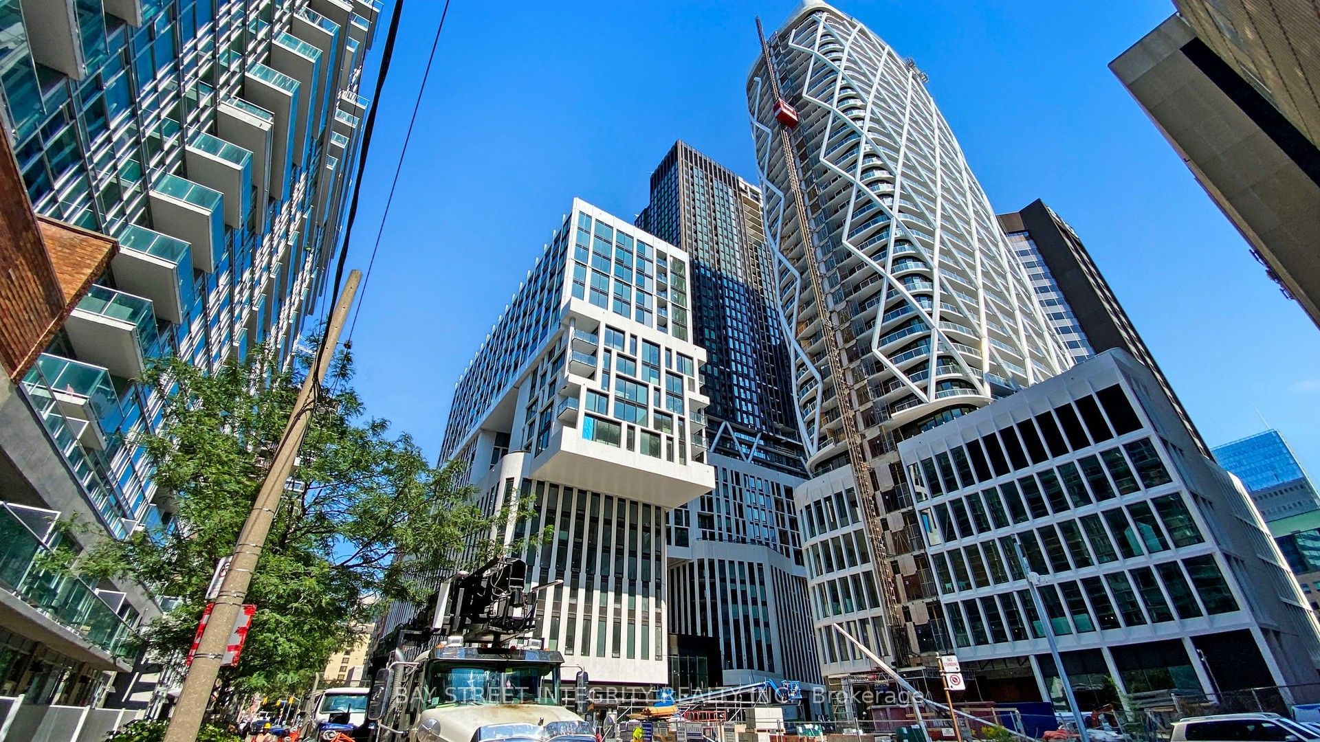 238 Simcoe Street 2907, Toronto, ON M5T 0E2 photo 3