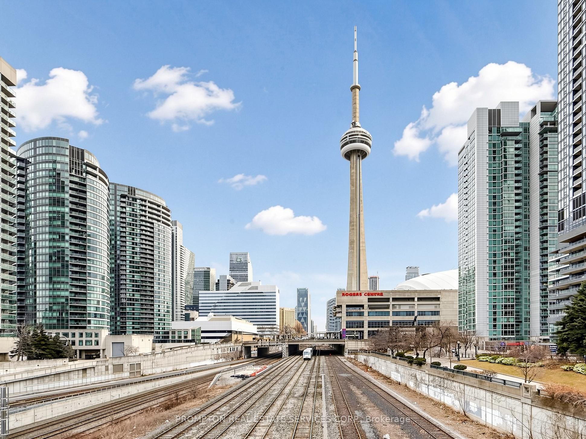 1 Concord Cityplace Way 2208, Toronto, ON M5V 0X3 photo 3