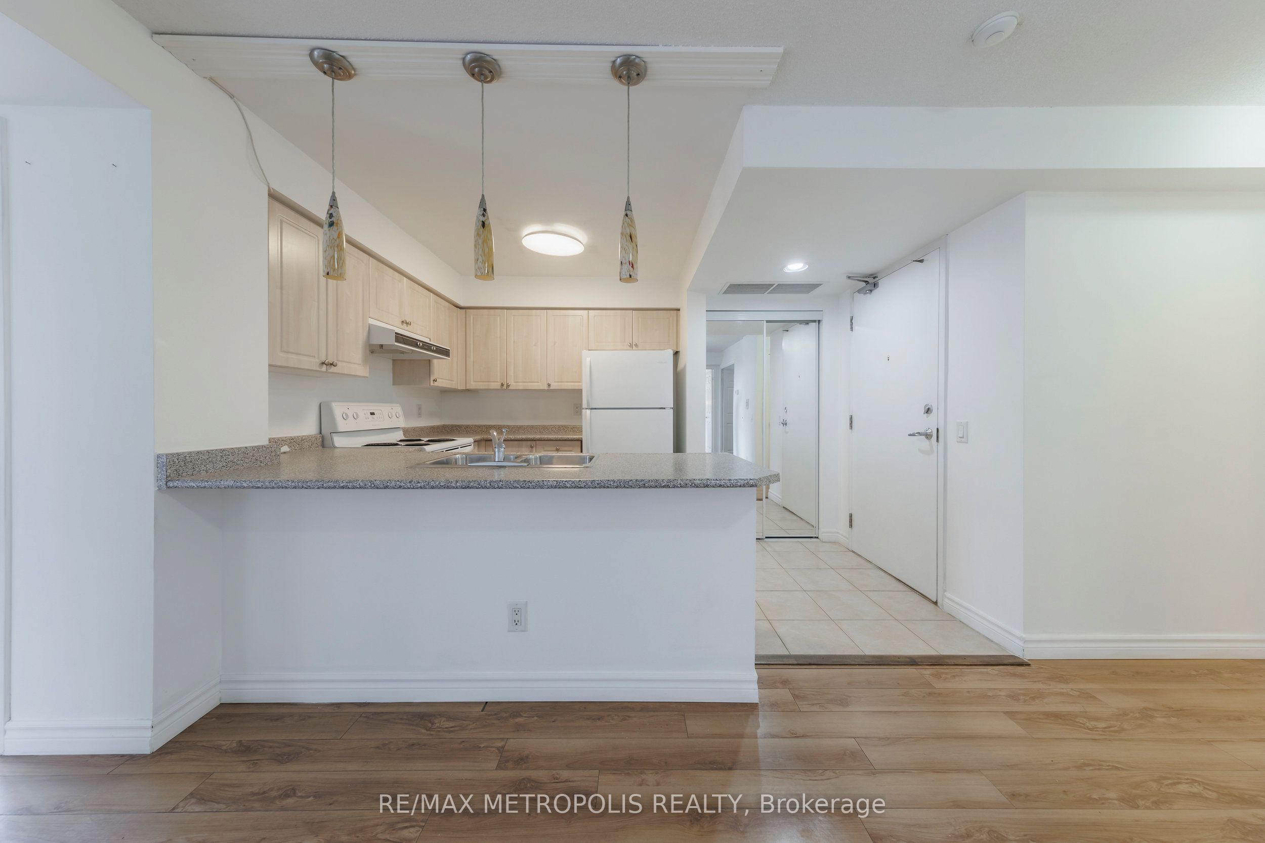 153 Beecroft Road 1101, Toronto, ON M2N 7C5 photo 4