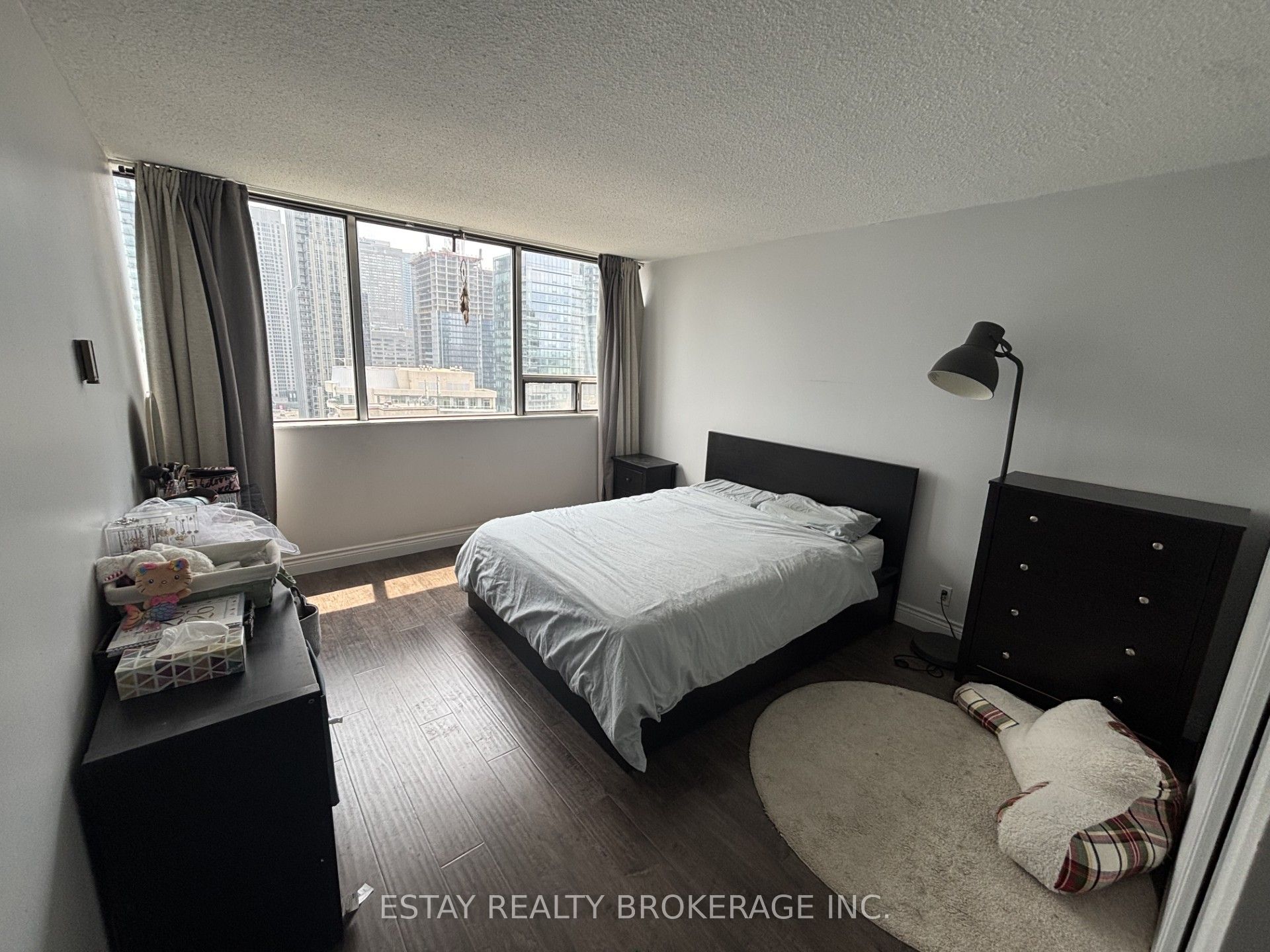 914 Yonge Street 1902, Toronto, ON M4W 3C8 photo 5