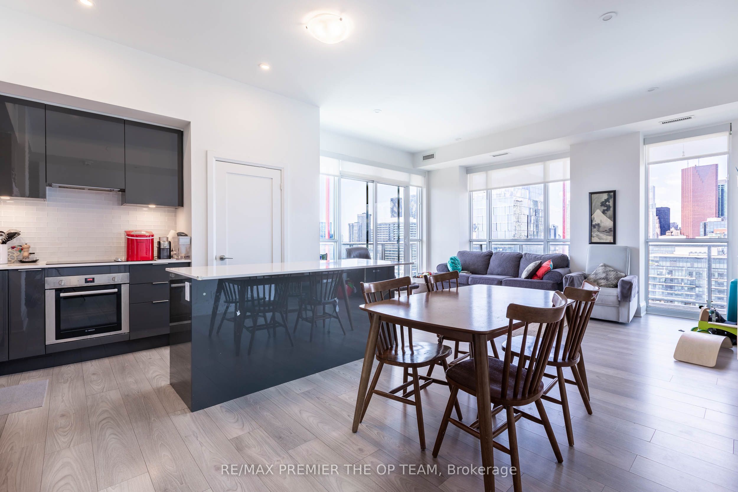 120 Parliament Street 2308, Toronto, ON M5A 2Y8 photo 2