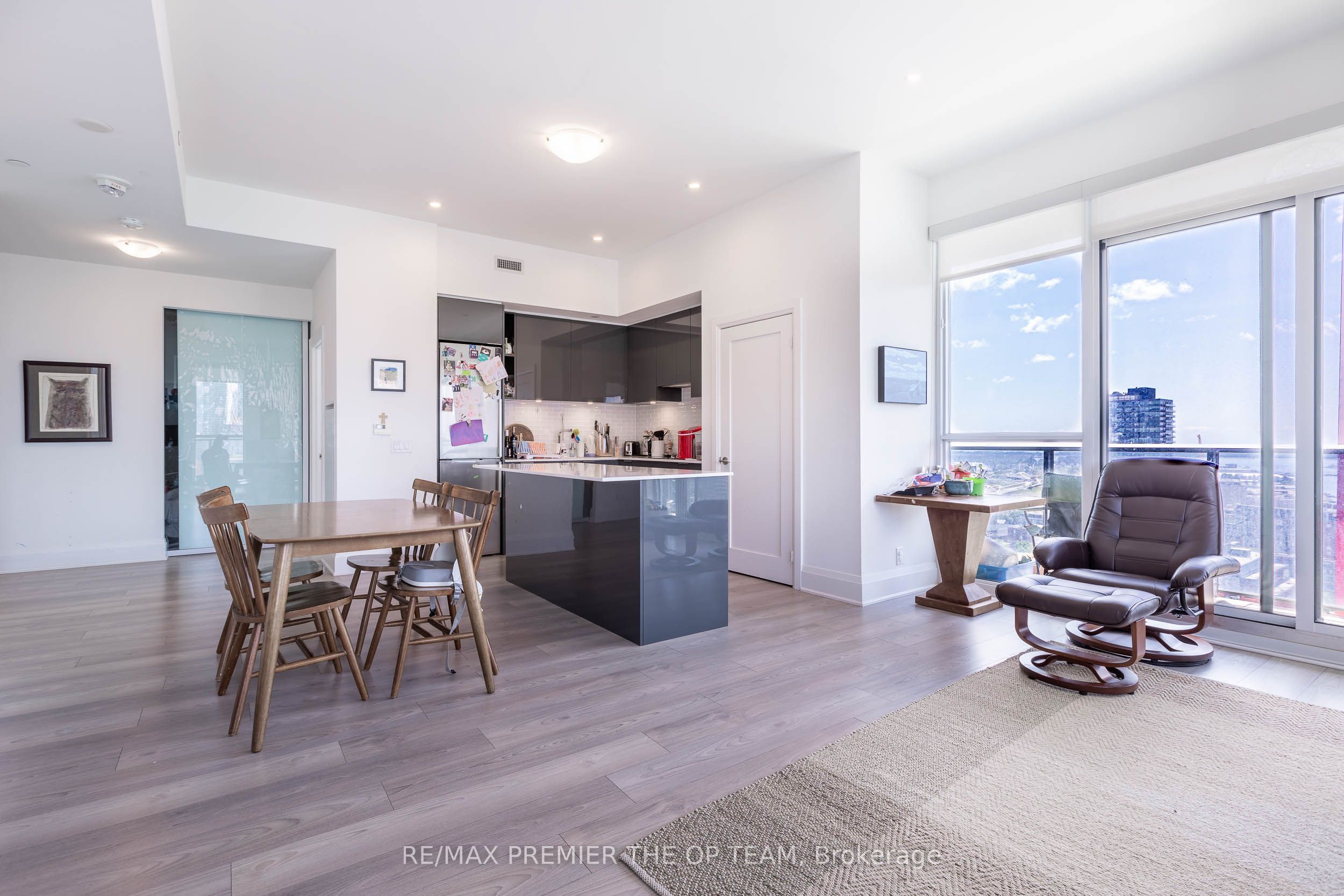 120 Parliament Street 2308, Toronto, ON M5A 2Y8 photo 3