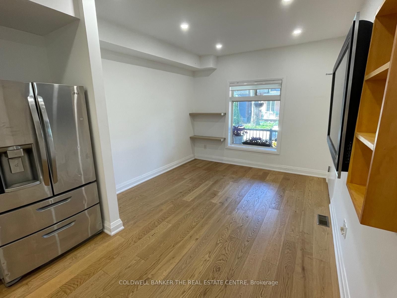 351 Clinton Street Main Floor Unit, Toronto, ON M6G 2Y7 photo 4