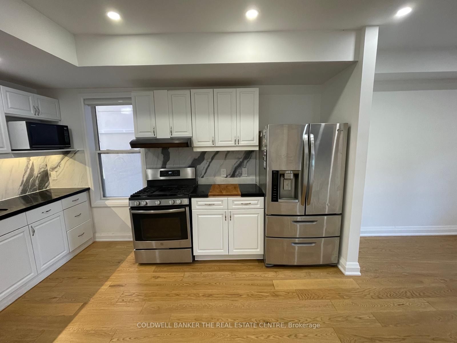351 Clinton Street Main Floor Unit, Toronto, ON M6G 2Y7 photo 5