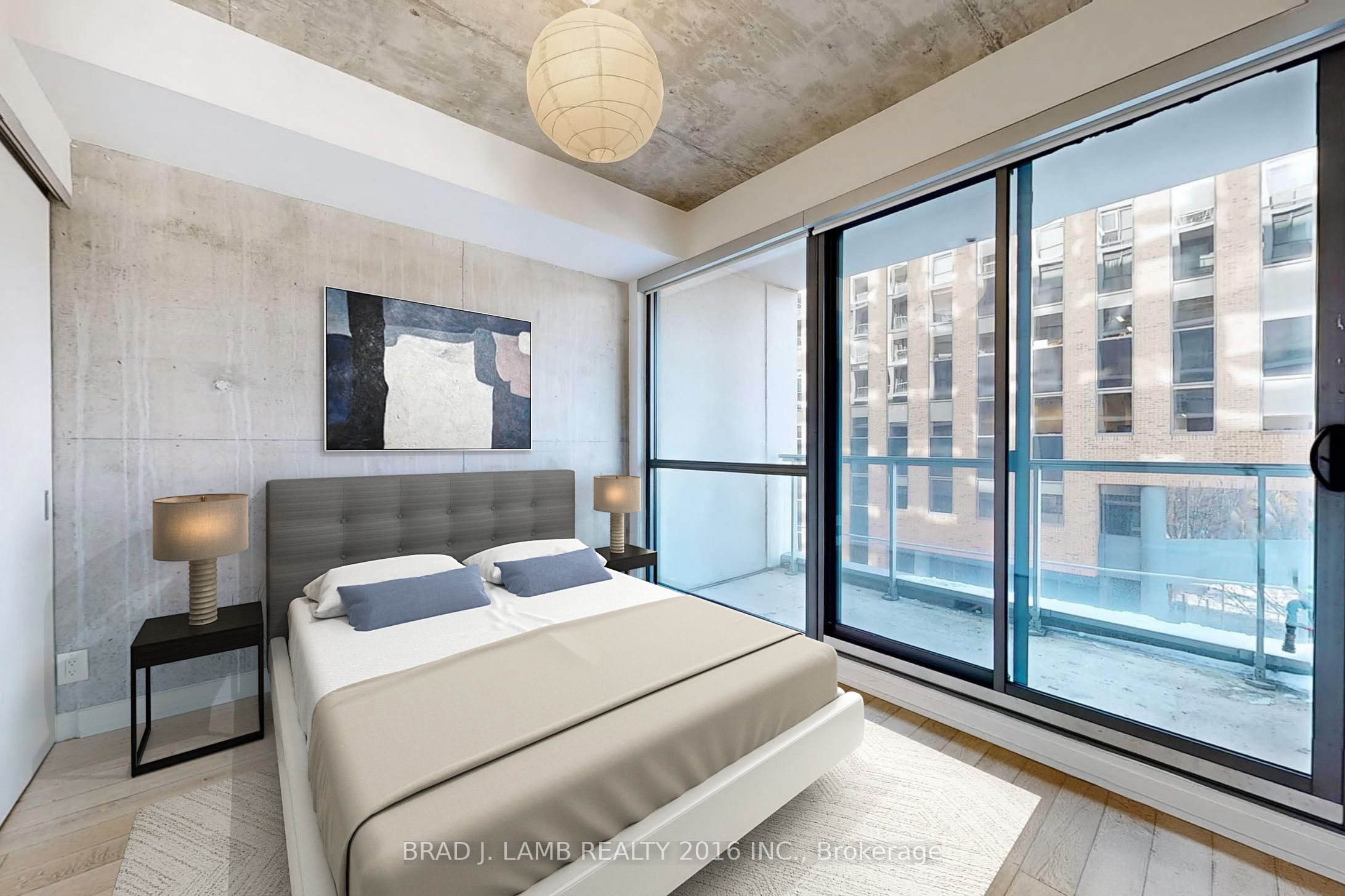 39 Brant Street 424, Toronto, ON M5V 2L9 photo 3