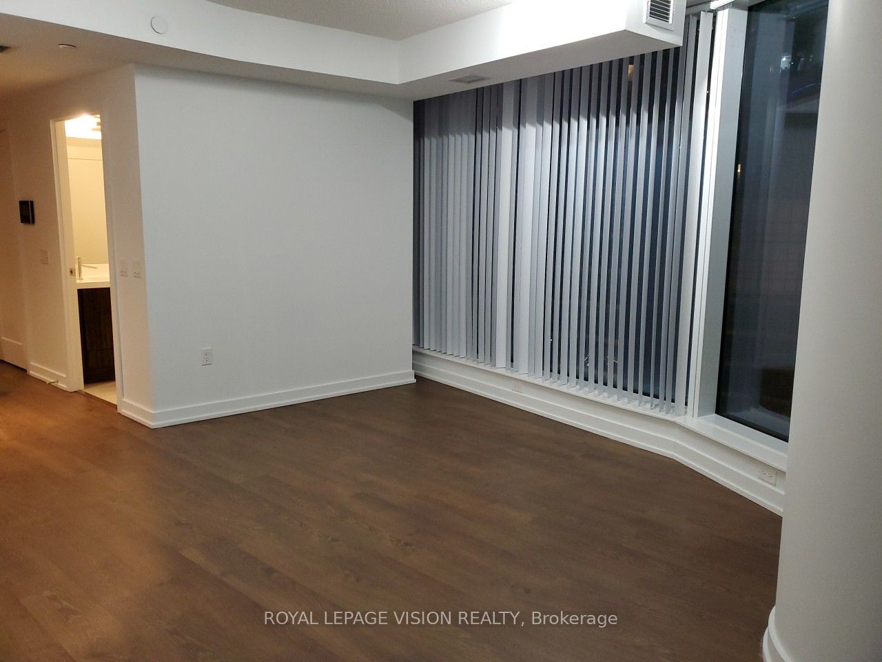 10 York Street 1410, Toronto, ON M5J 0E1 photo 4